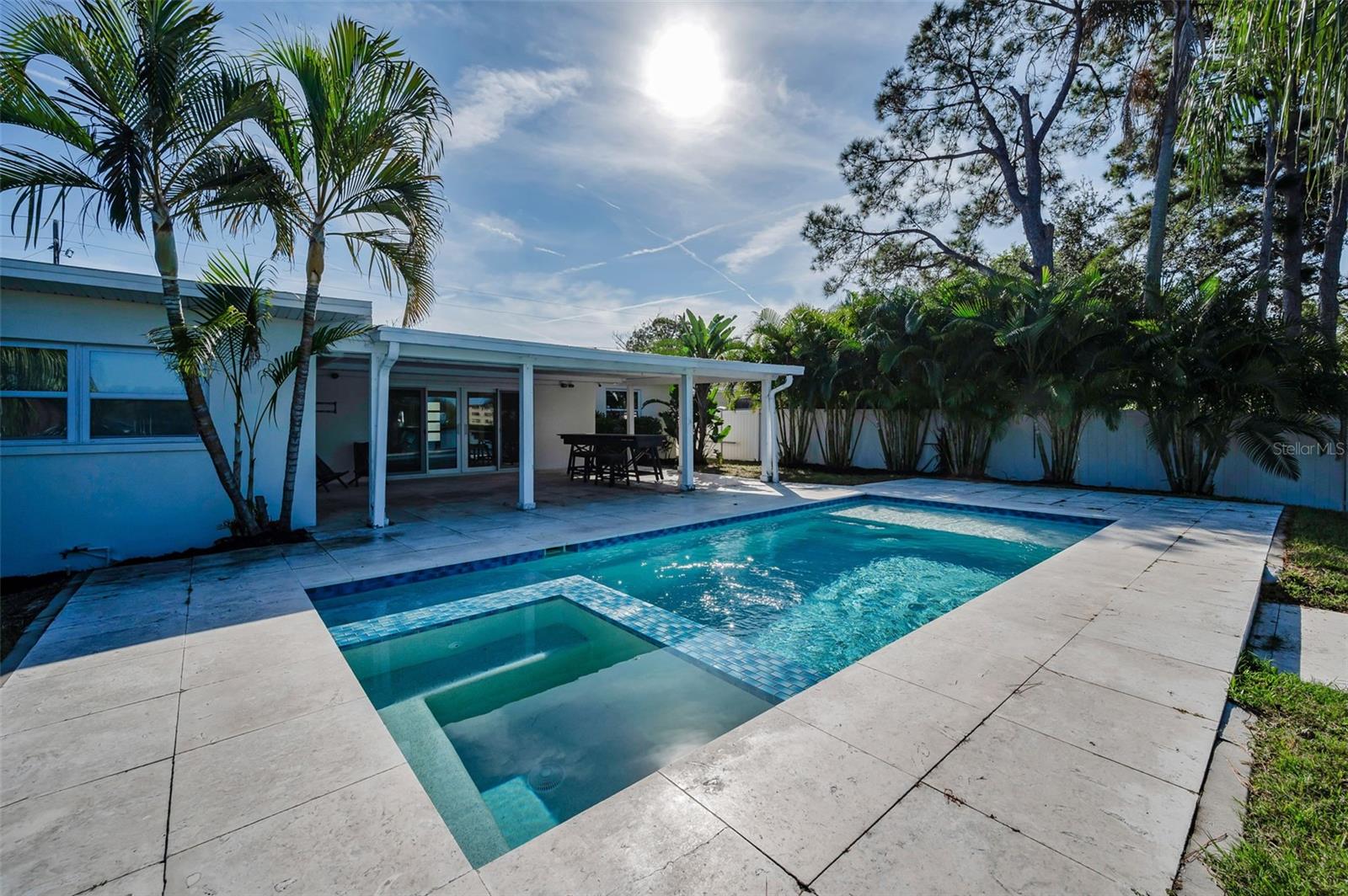 Image 27 of 37 For 8744 Sunlit Cove Drive Ne