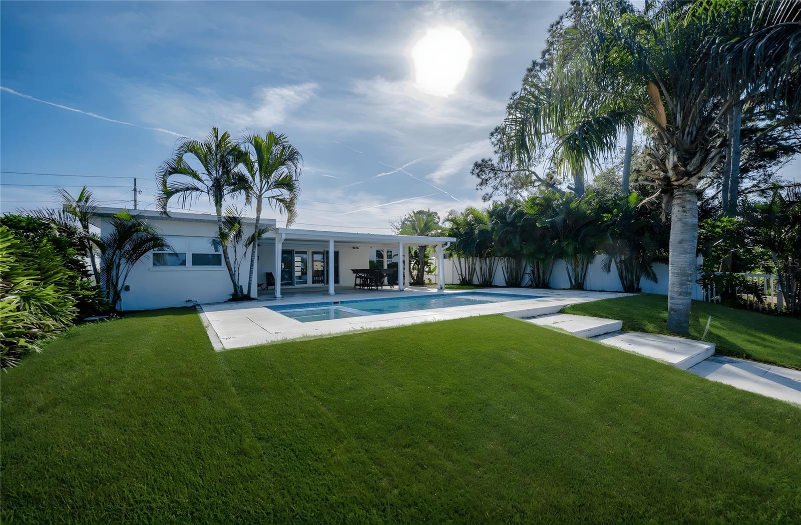 Image 28 of 37 For 8744 Sunlit Cove Drive Ne