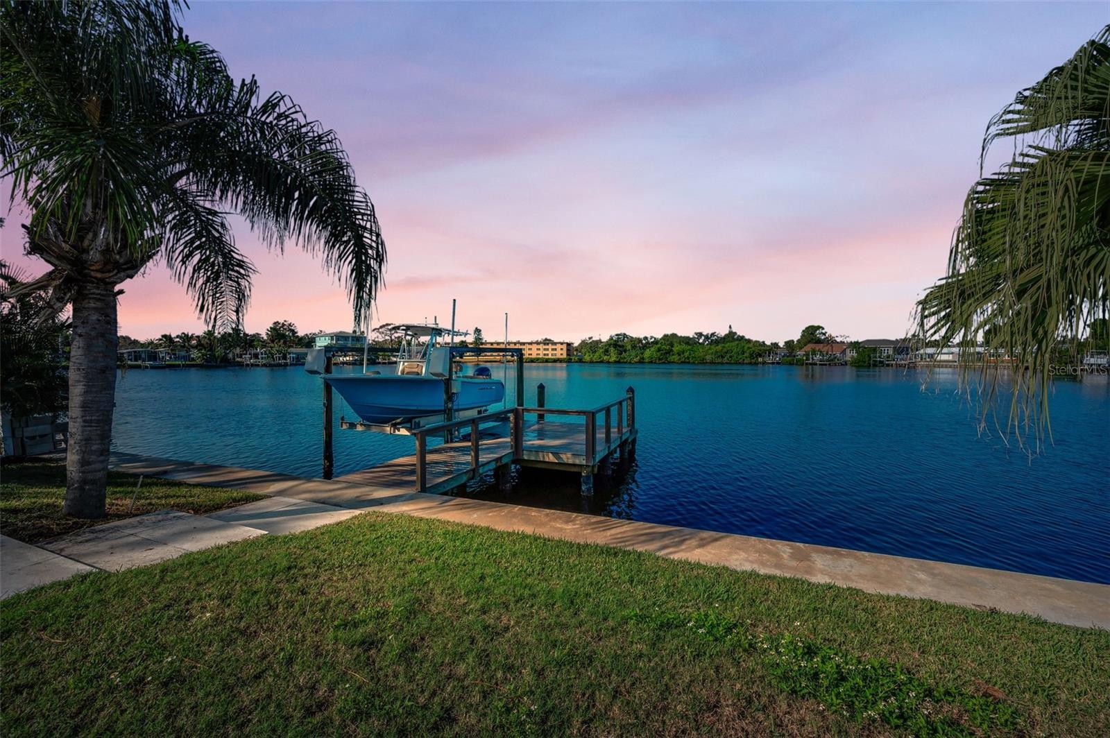 Image 36 of 37 For 8744 Sunlit Cove Drive Ne