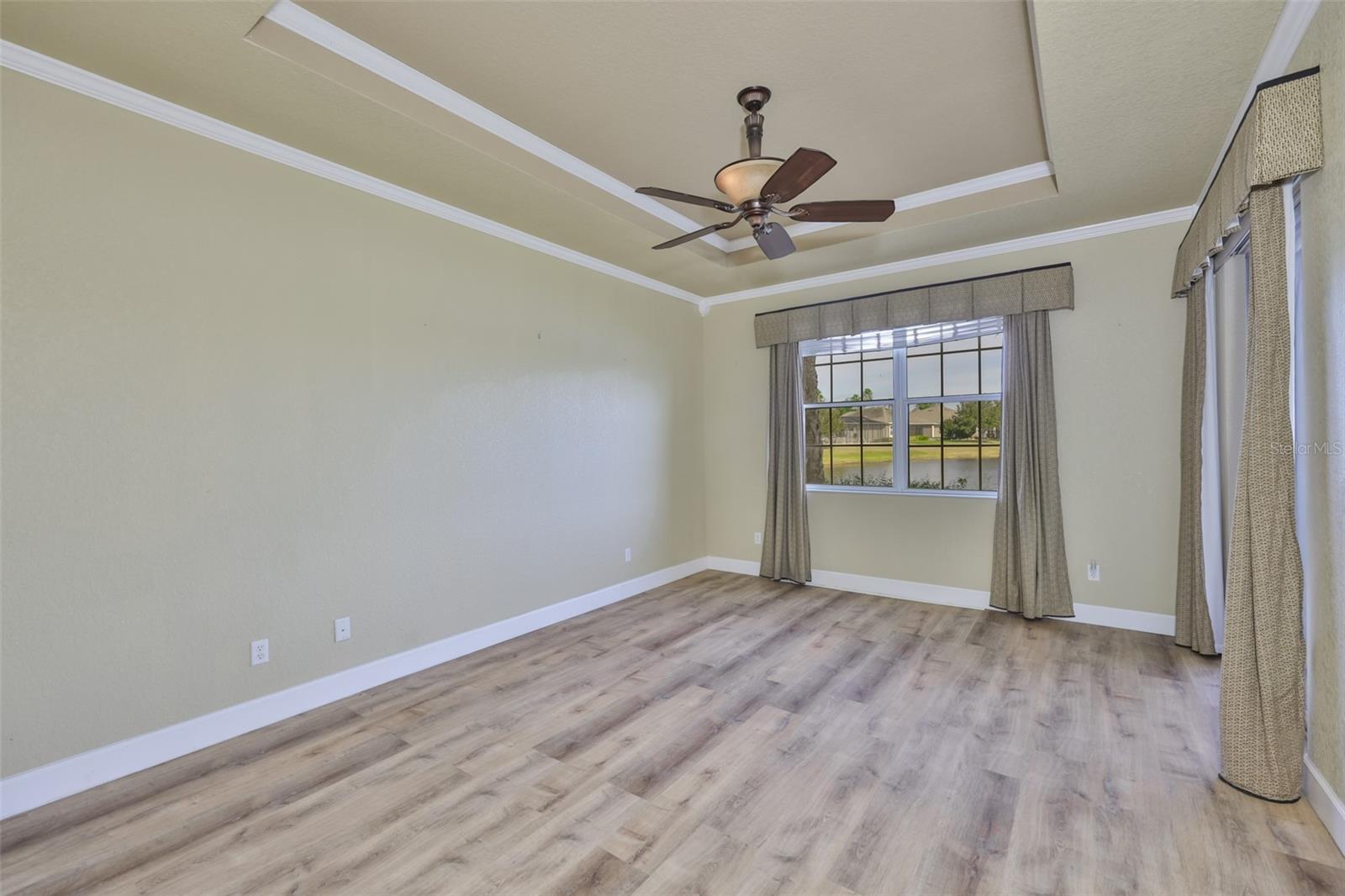 Image 23 of 53 For 1324 Emerald Dunes Drive