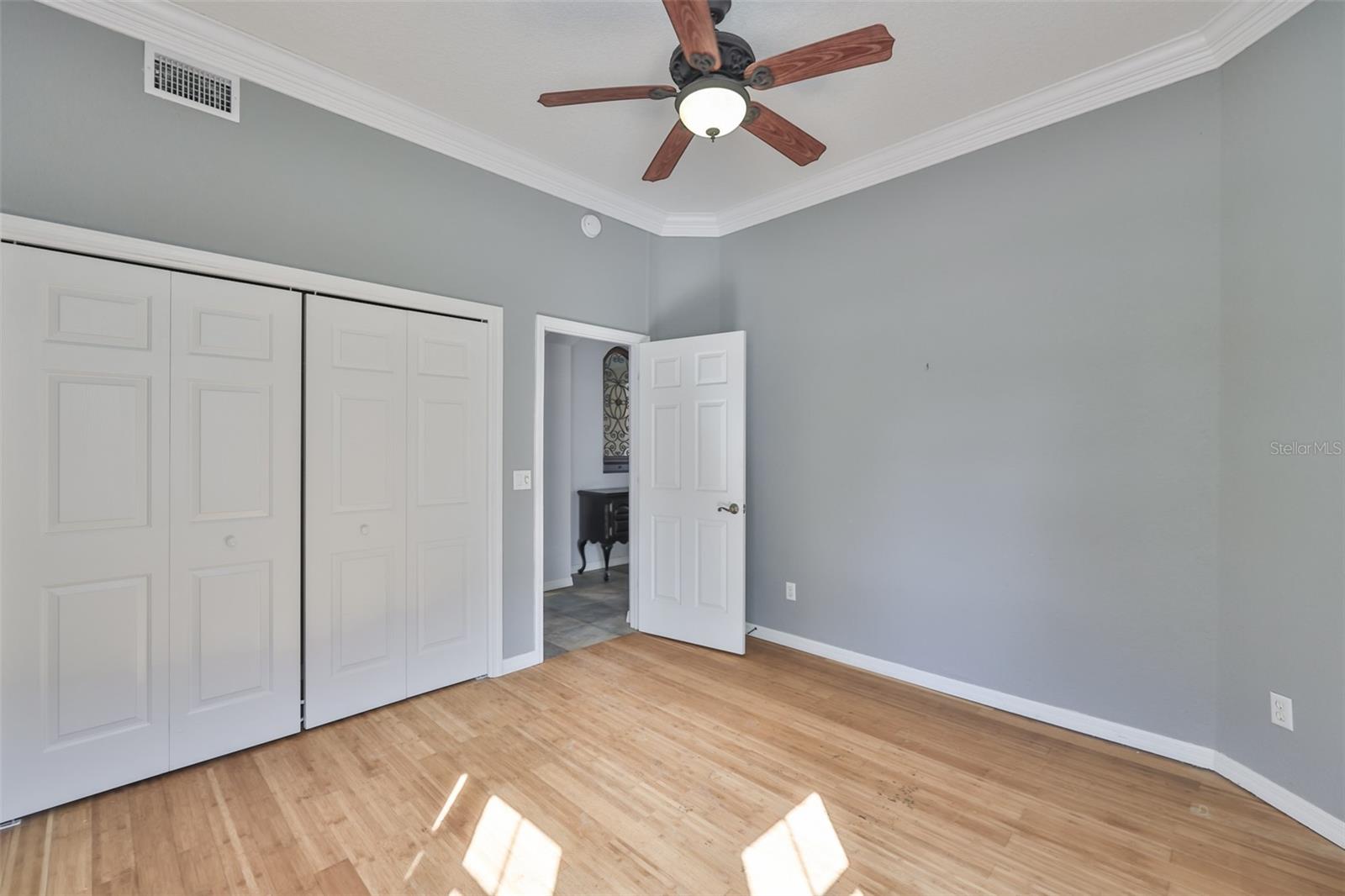 Image 29 of 53 For 1324 Emerald Dunes Drive