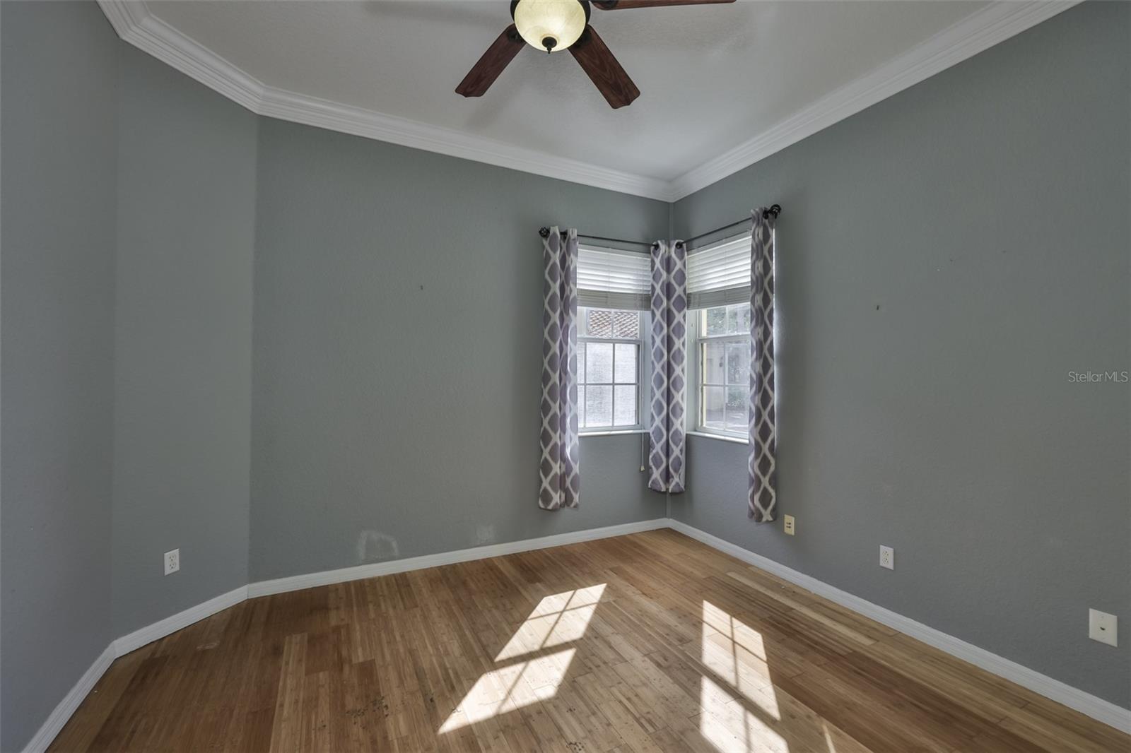 Image 30 of 53 For 1324 Emerald Dunes Drive