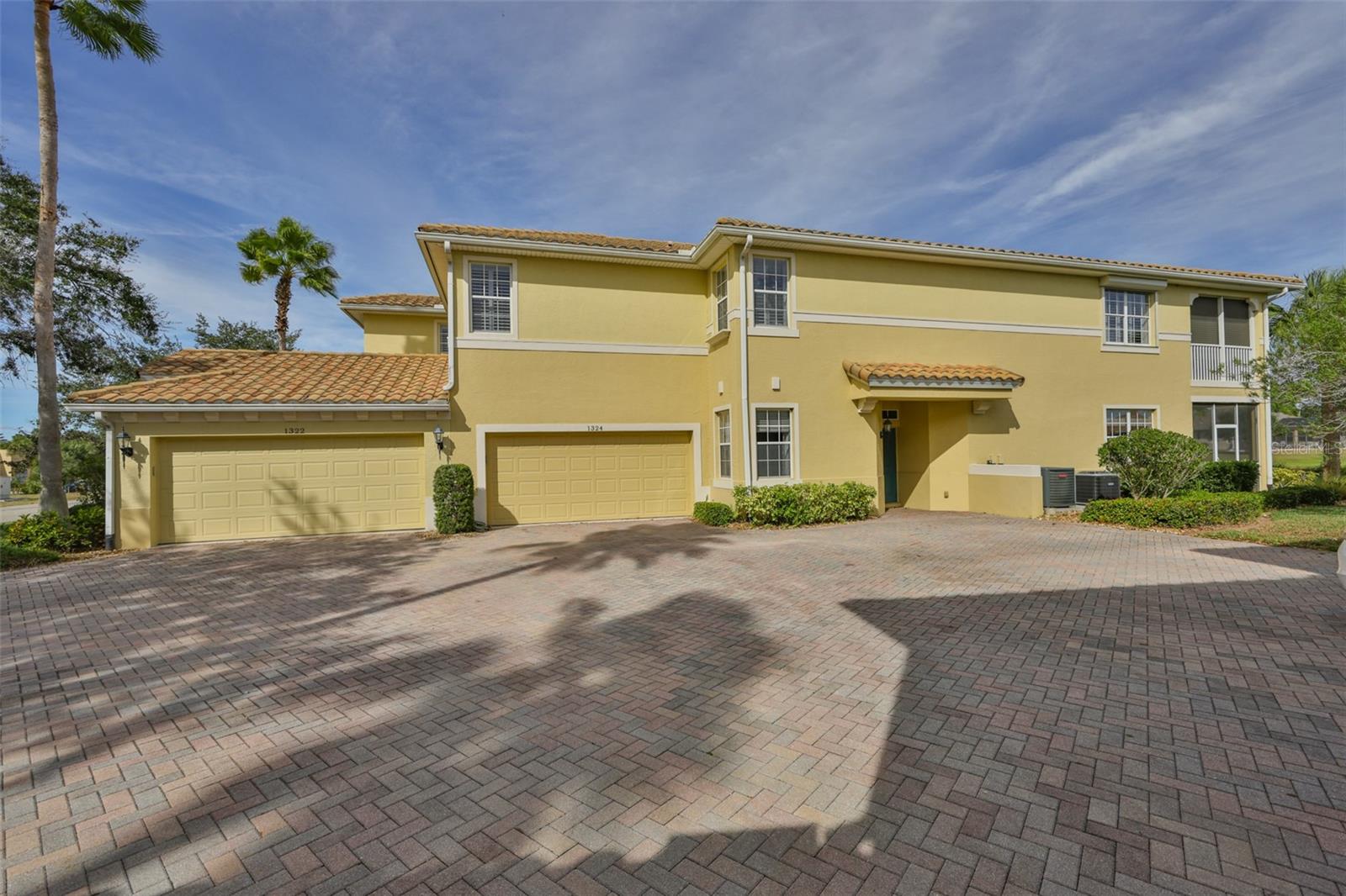 Image 5 of 53 For 1324 Emerald Dunes Drive