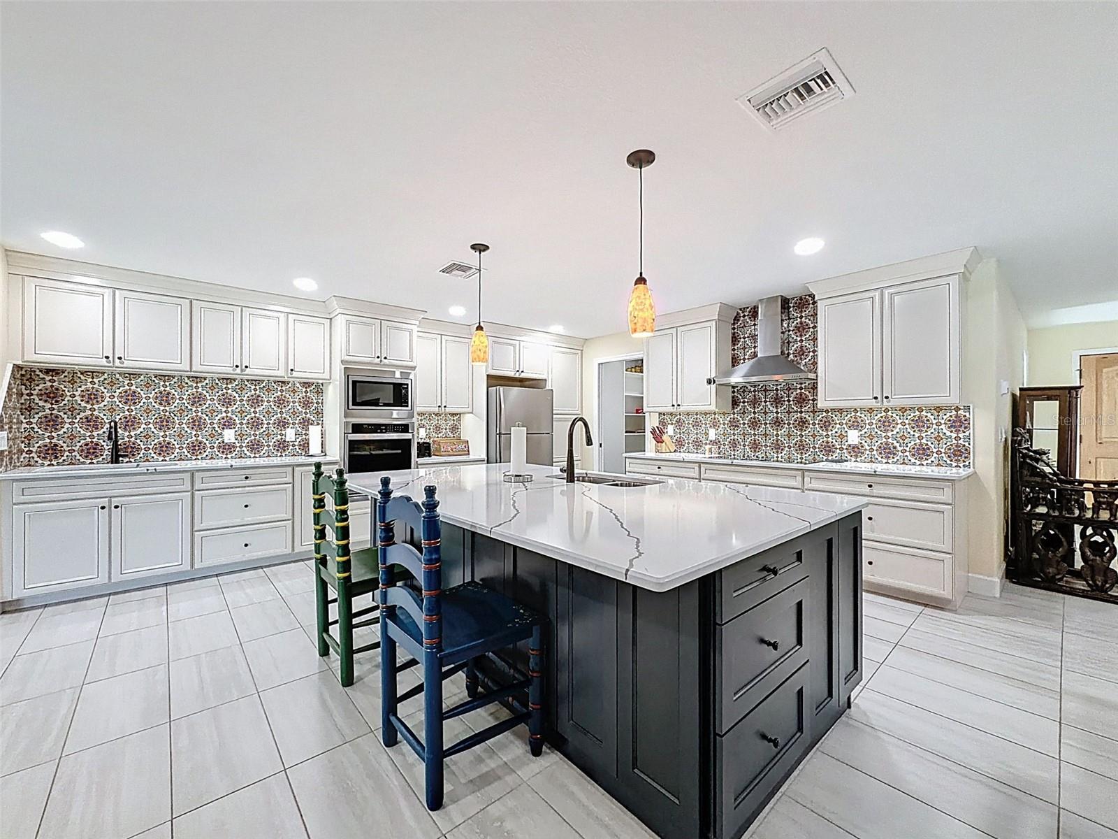 Image 16 of 97 For 8423 Zephyr Wing Court