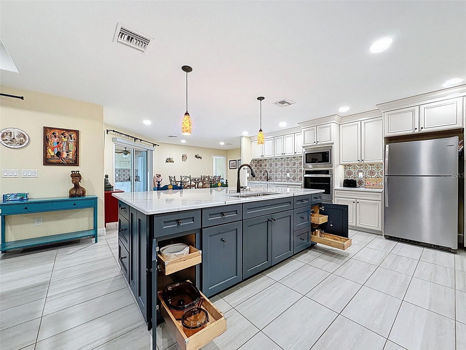 Image 23 of 97 For 8423 Zephyr Wing Court