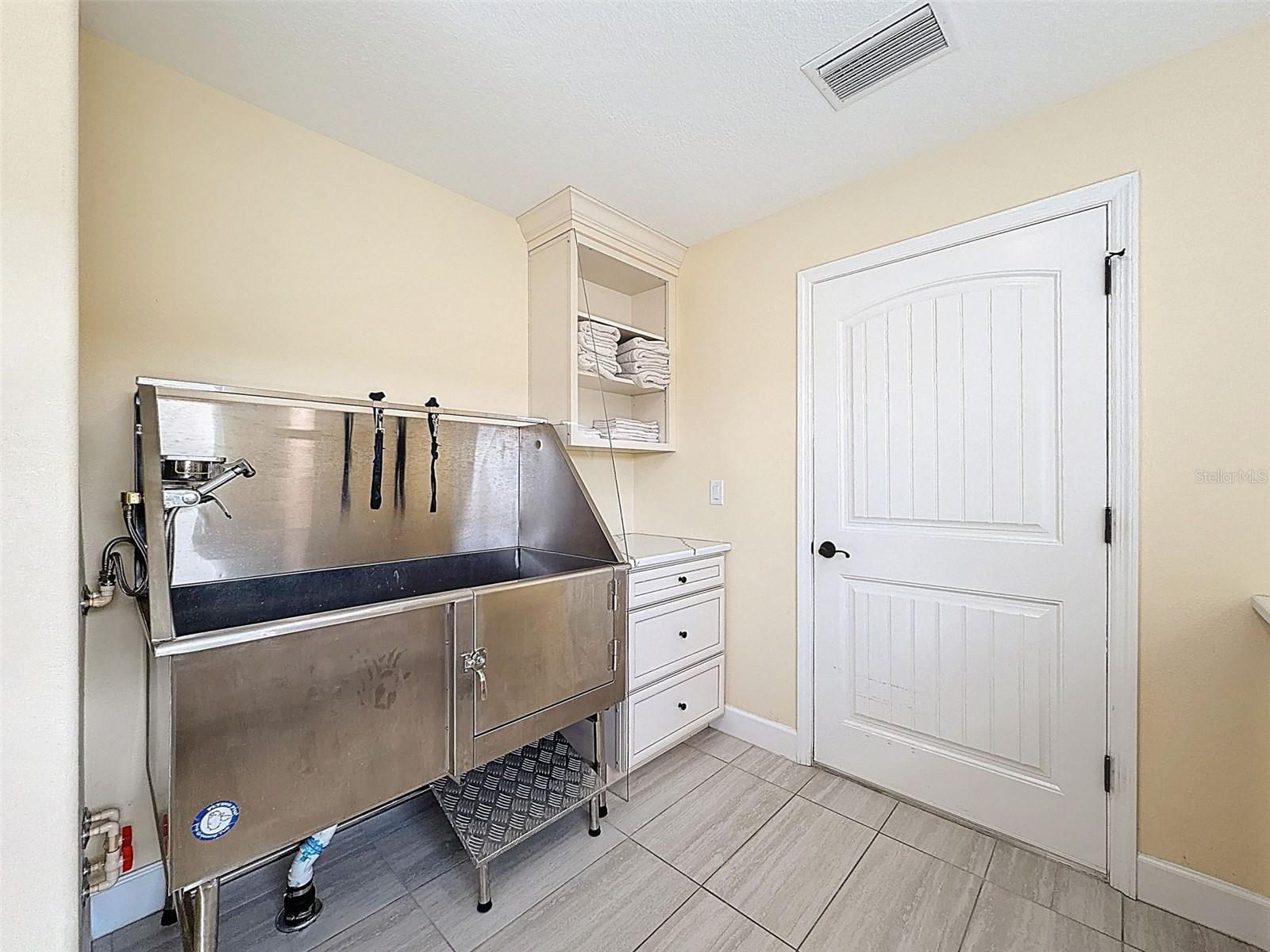 Image 41 of 97 For 8423 Zephyr Wing Court