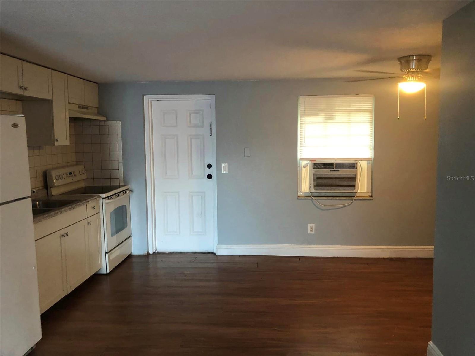 Image 3 of 10 For 106 Karde Lane