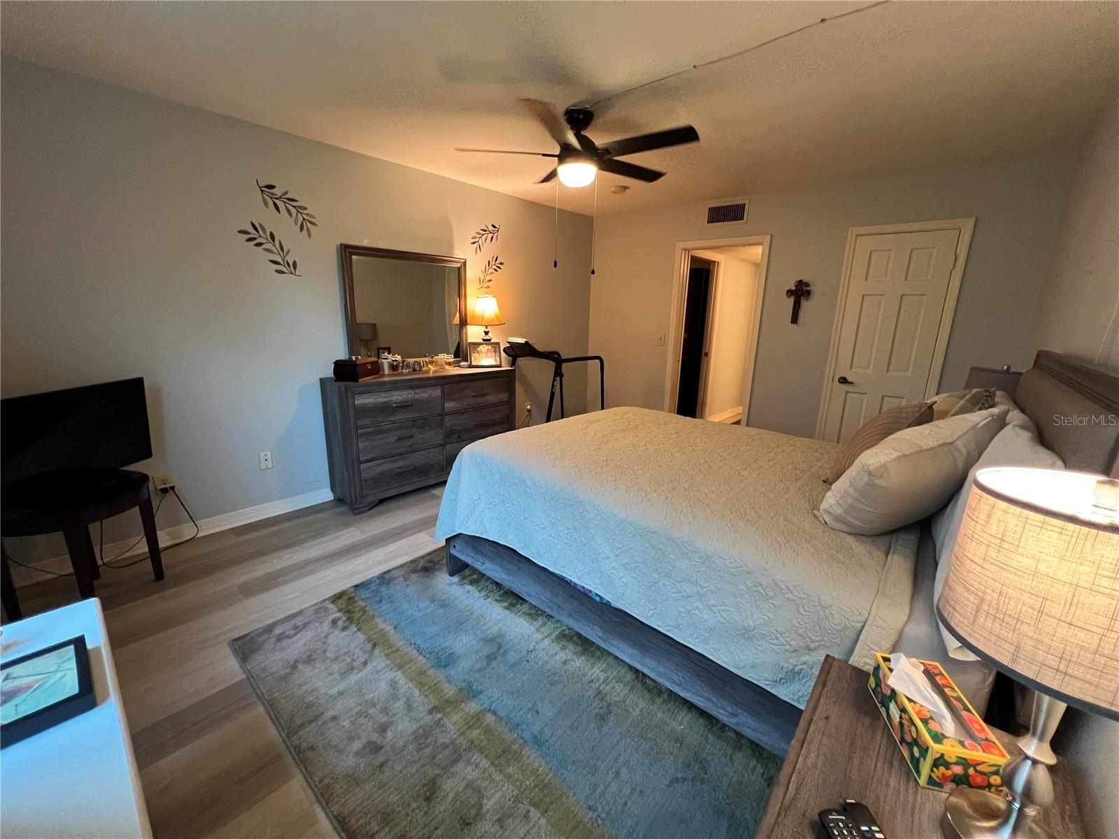 Image 13 of 22 For 10355 Carrollwood Lane 143