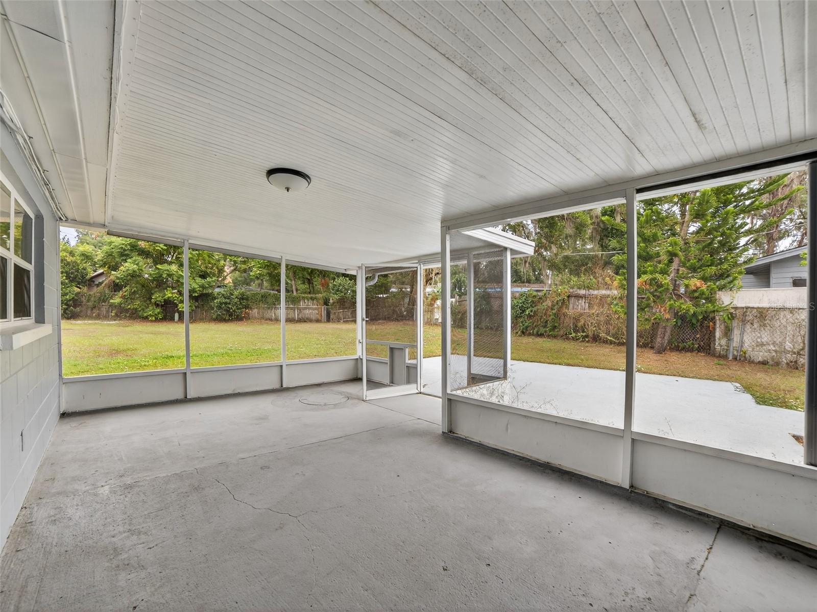 Image 16 of 23 For 728 Westbrook Avenue