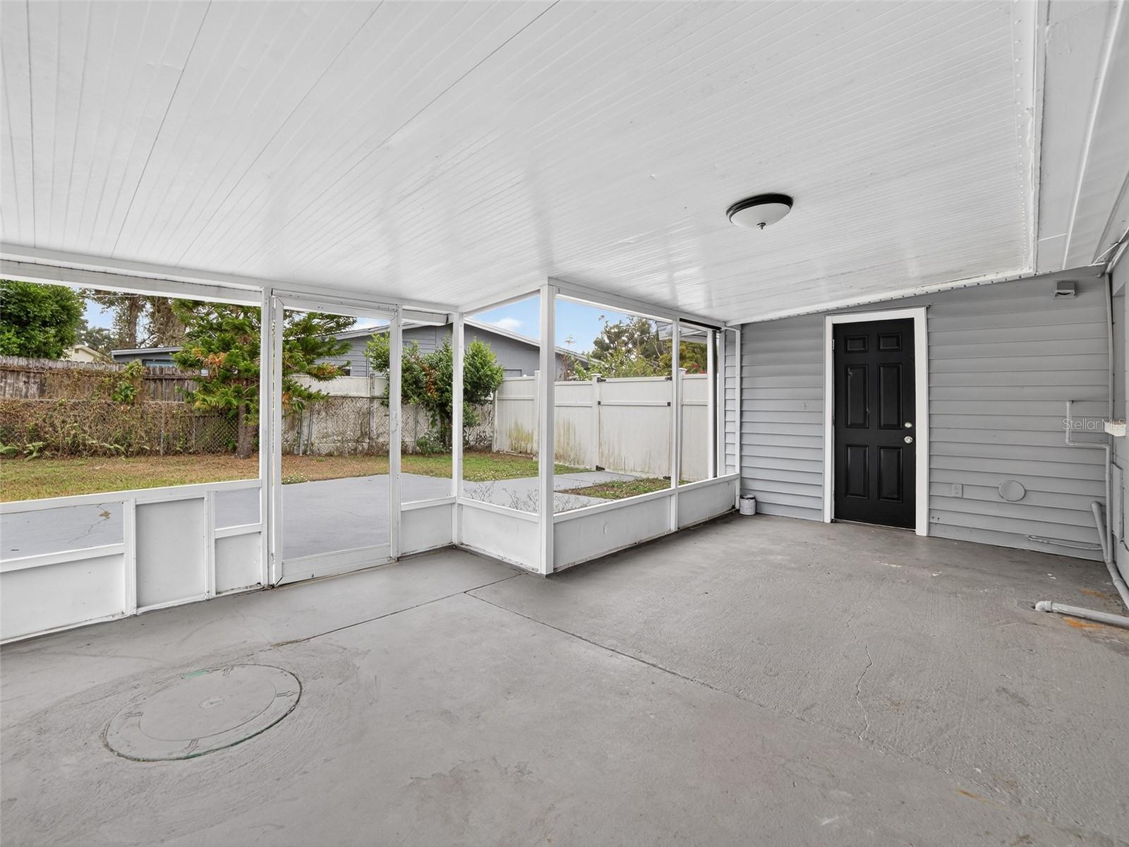 Image 17 of 23 For 728 Westbrook Avenue