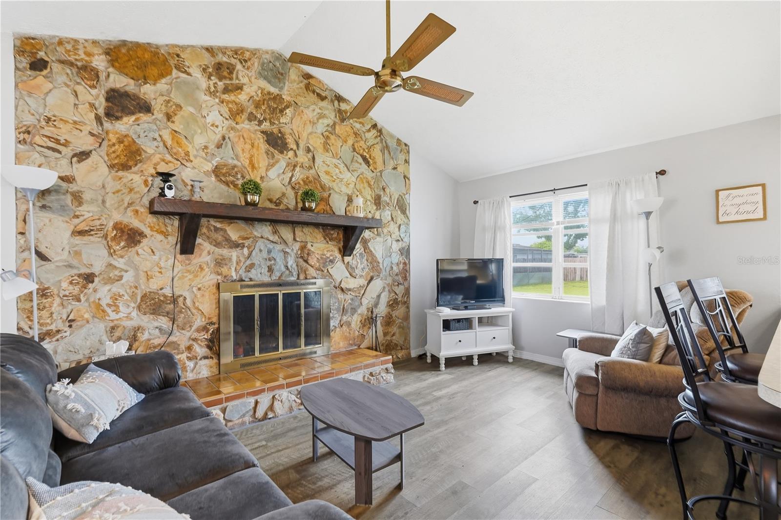 Image 25 of 39 For 7320 Cay Drive