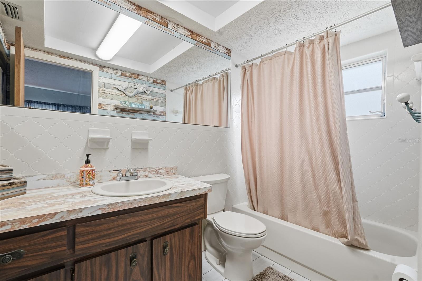 Image 34 of 39 For 7320 Cay Drive