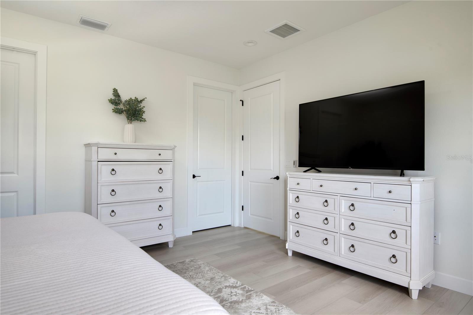 Image 24 of 33 For 4919 Nebraska Avenue