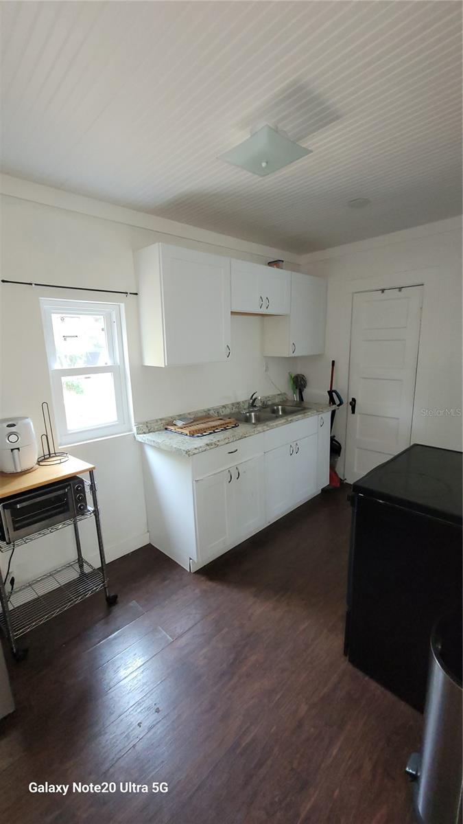 Image 5 of 10 For 4705 Taliaferro Avenue