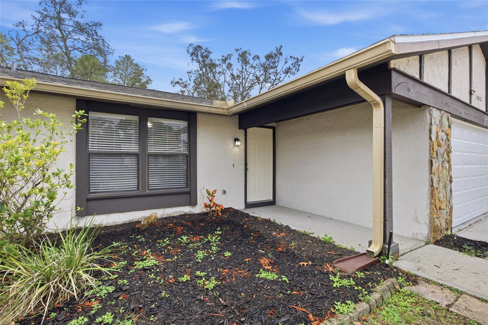 Image 3 of 30 For 10312 Maverick Street