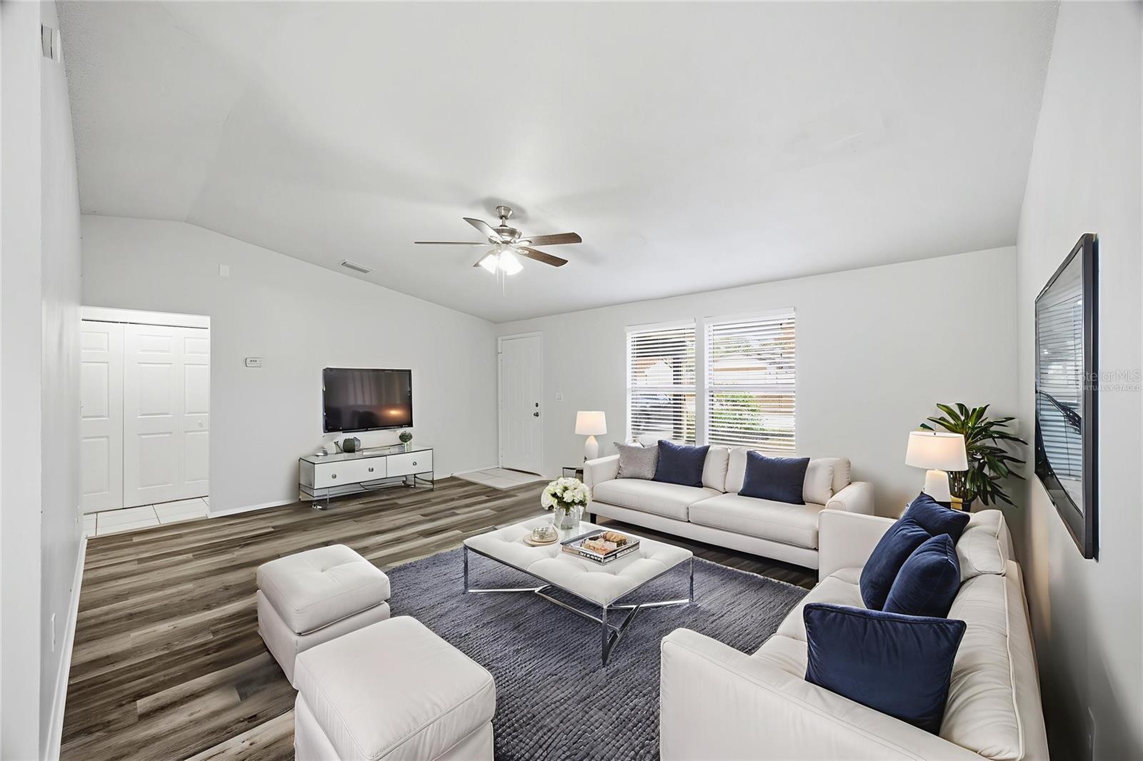 Image 4 of 30 For 10312 Maverick Street