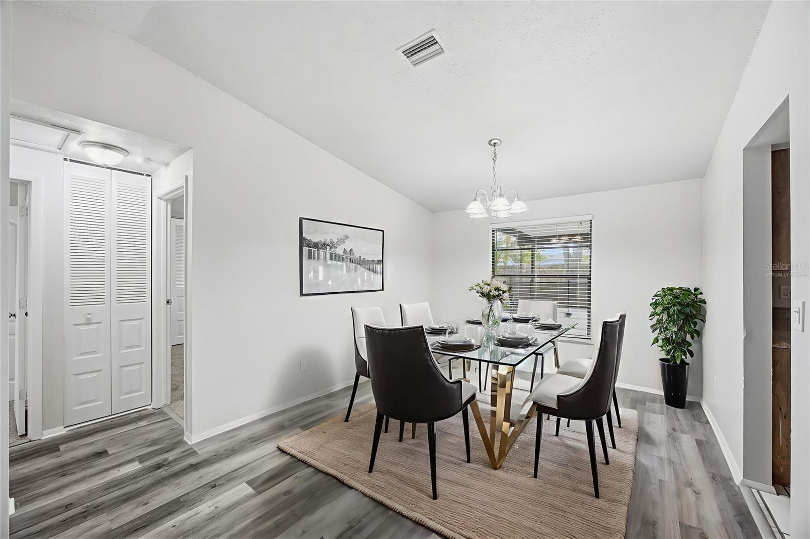 Image 6 of 30 For 10312 Maverick Street