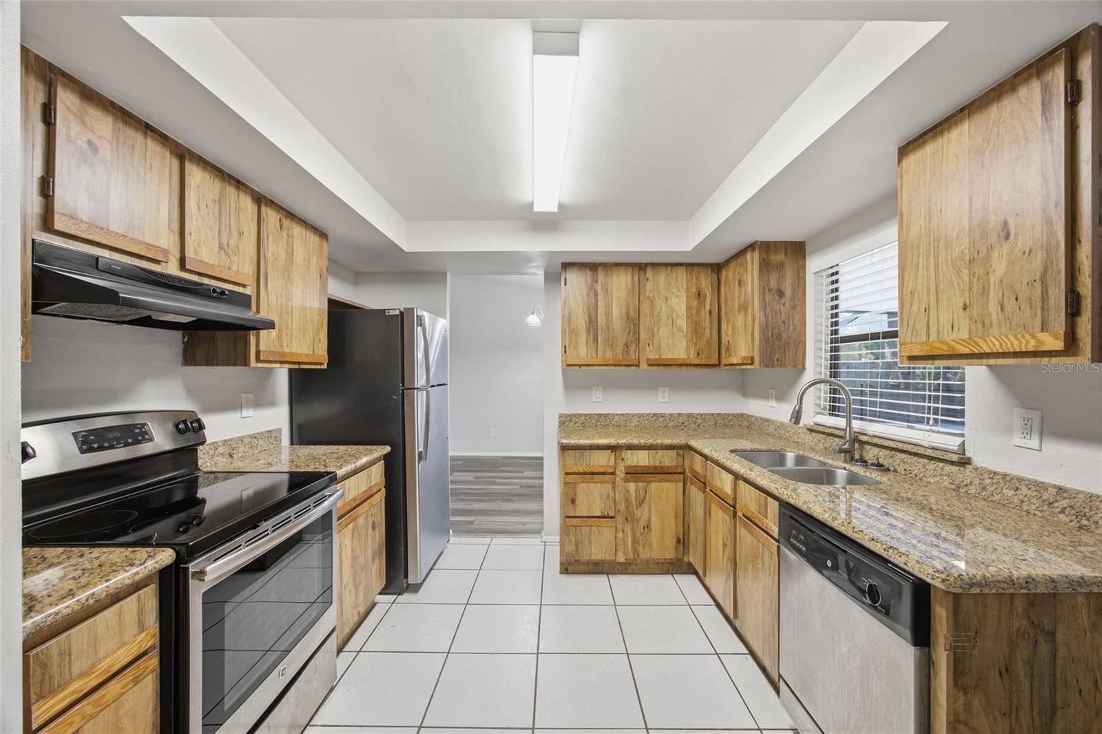 Image 7 of 30 For 10312 Maverick Street