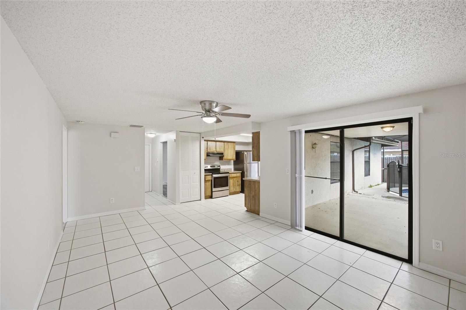 Image 9 of 30 For 10312 Maverick Street