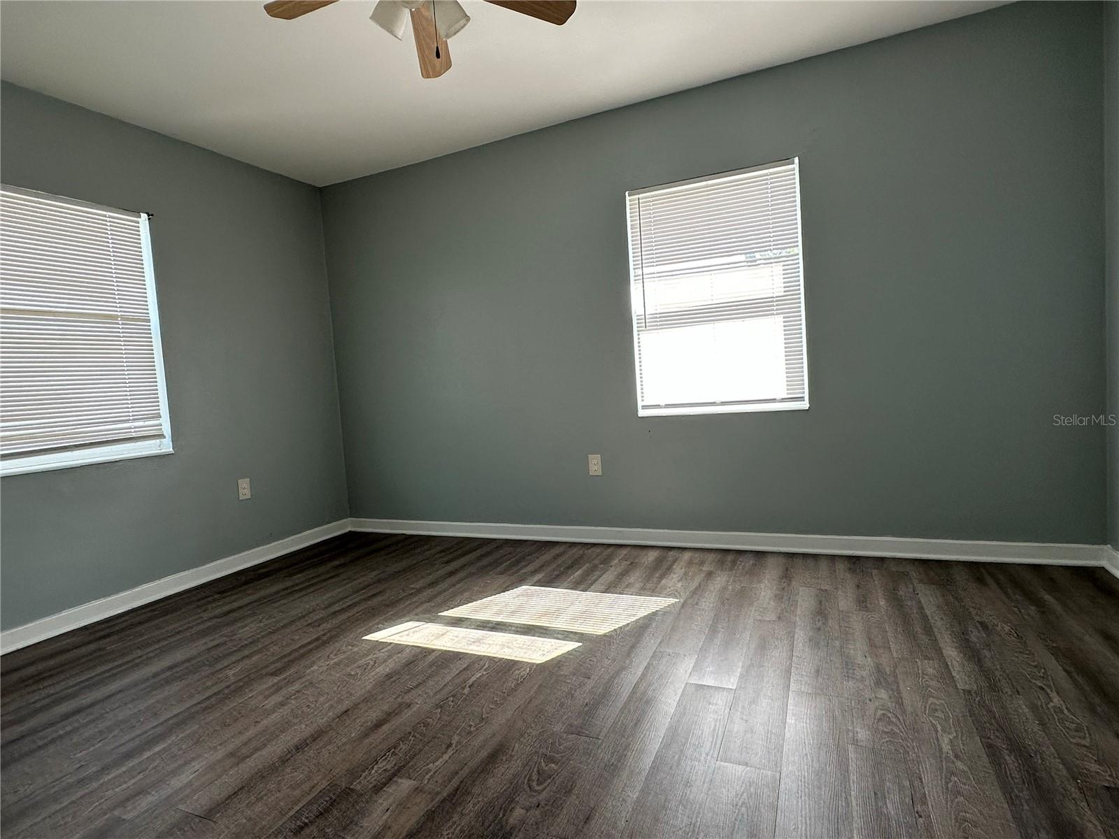 Image 4 of 12 For 1481 Drew Street