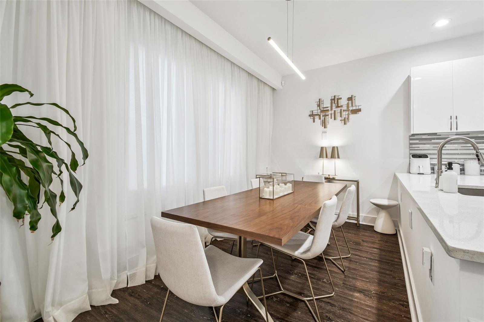 Listing photo id 12 for 8708 Palm Ranches Place