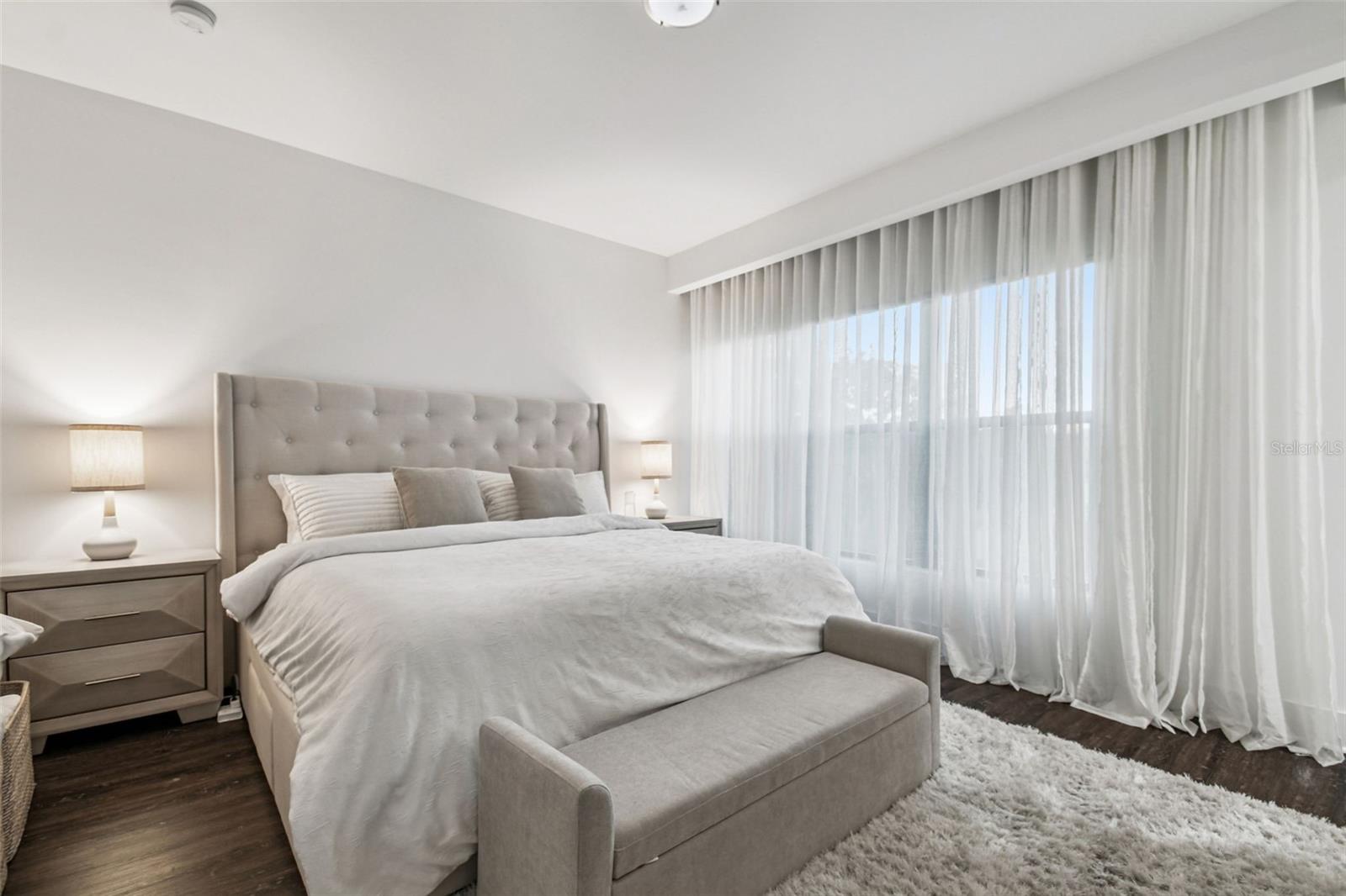 Listing photo id 16 for 8708 Palm Ranches Place