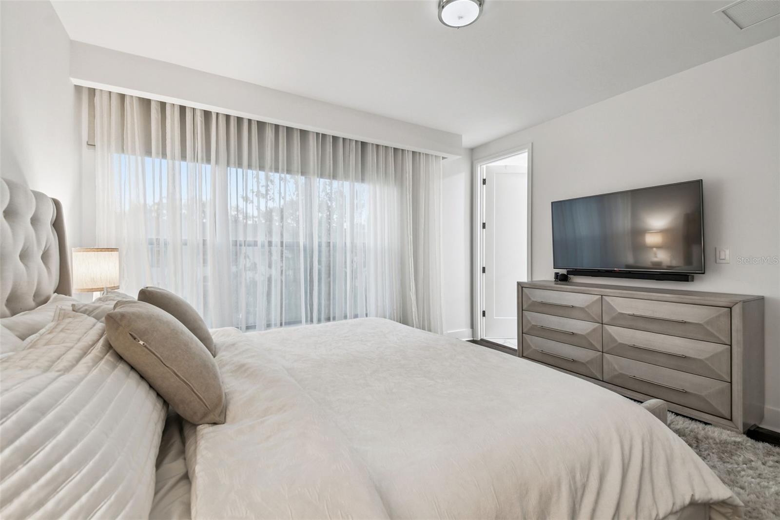 Listing photo id 18 for 8708 Palm Ranches Place