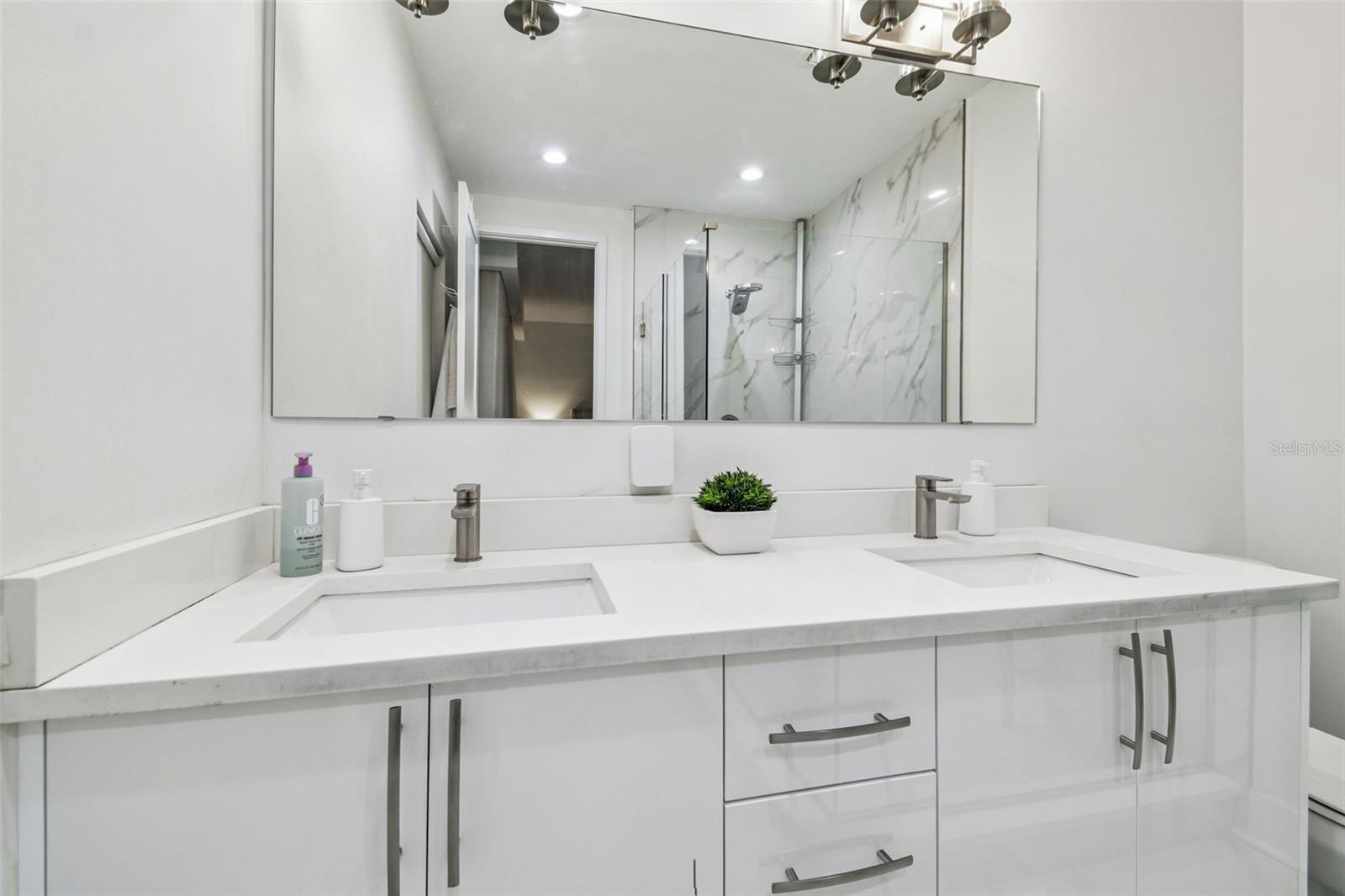 Listing photo id 20 for 8708 Palm Ranches Place