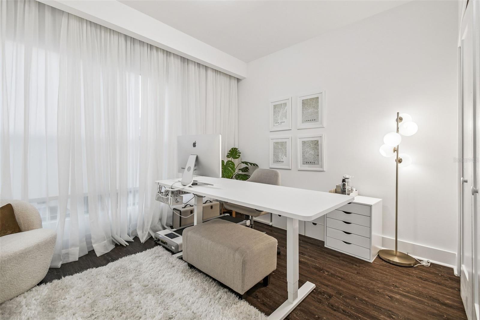 Listing photo id 28 for 8708 Palm Ranches Place