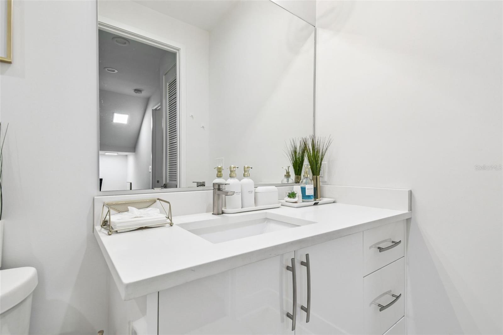 Listing photo id 39 for 8708 Palm Ranches Place