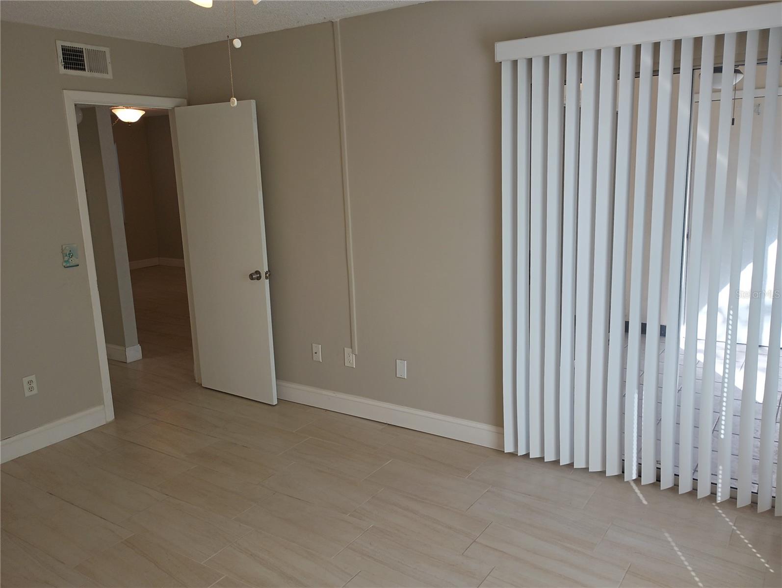 Image 8 of 13 For 1250 Pinellas Avenue 403