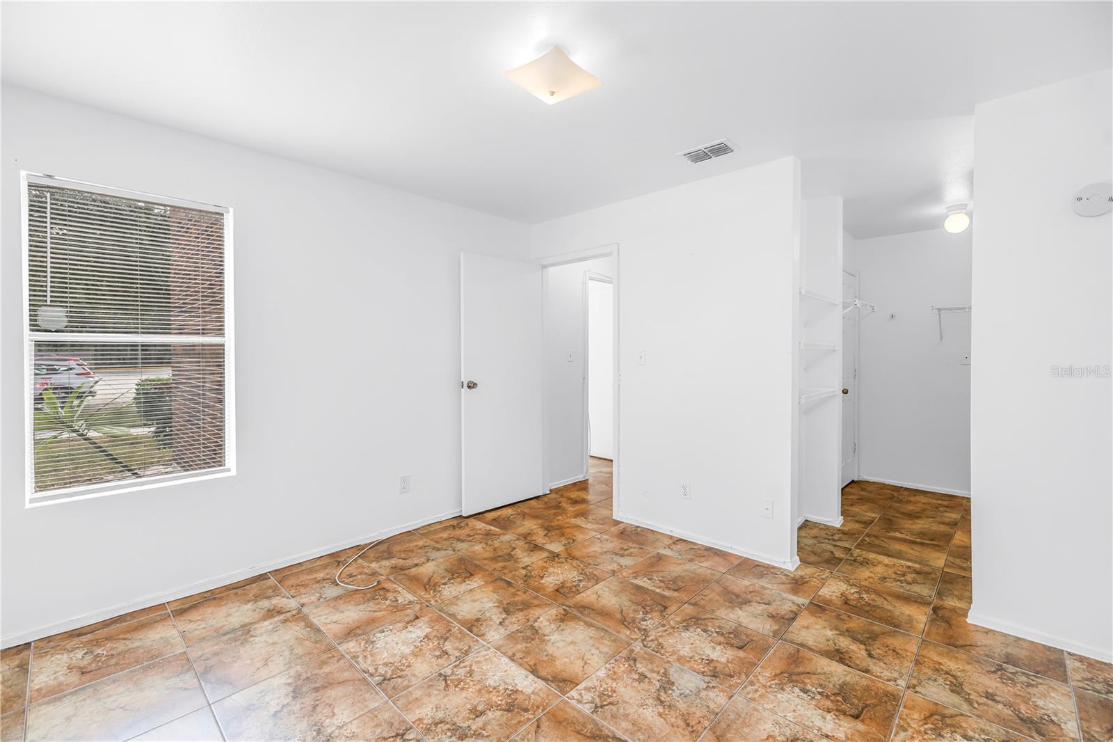 Image 17 of 46 For 1400 Gandy Boulevard N 902