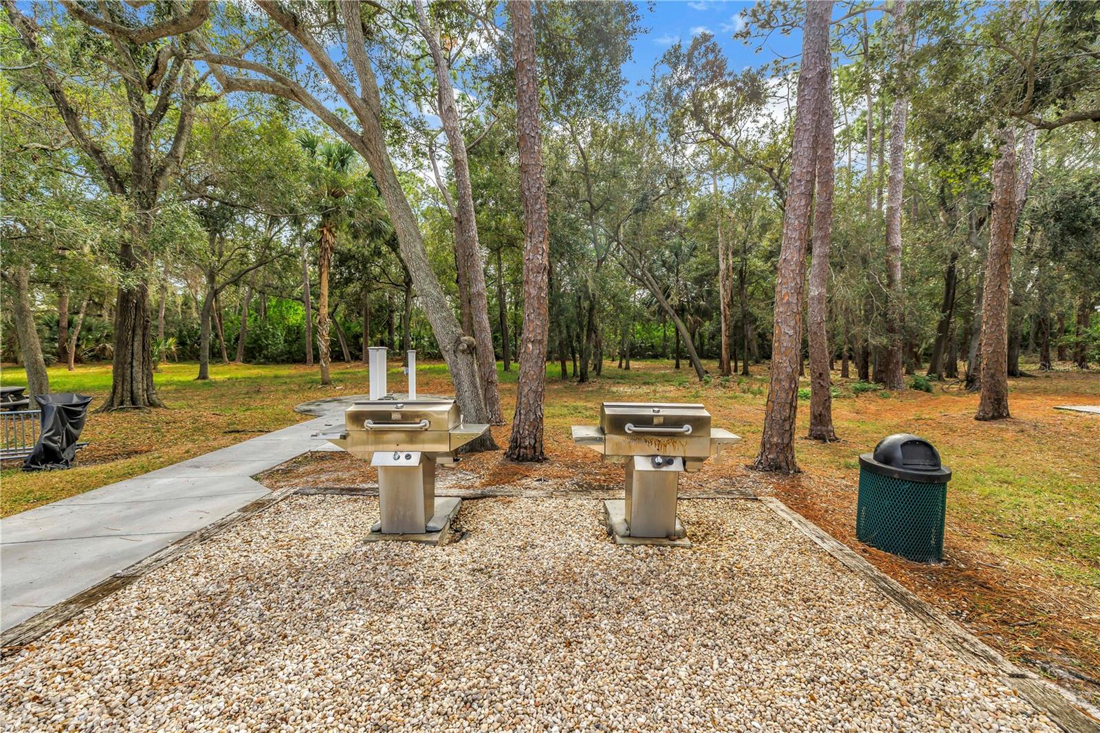 Image 26 of 46 For 1400 Gandy Boulevard N 902