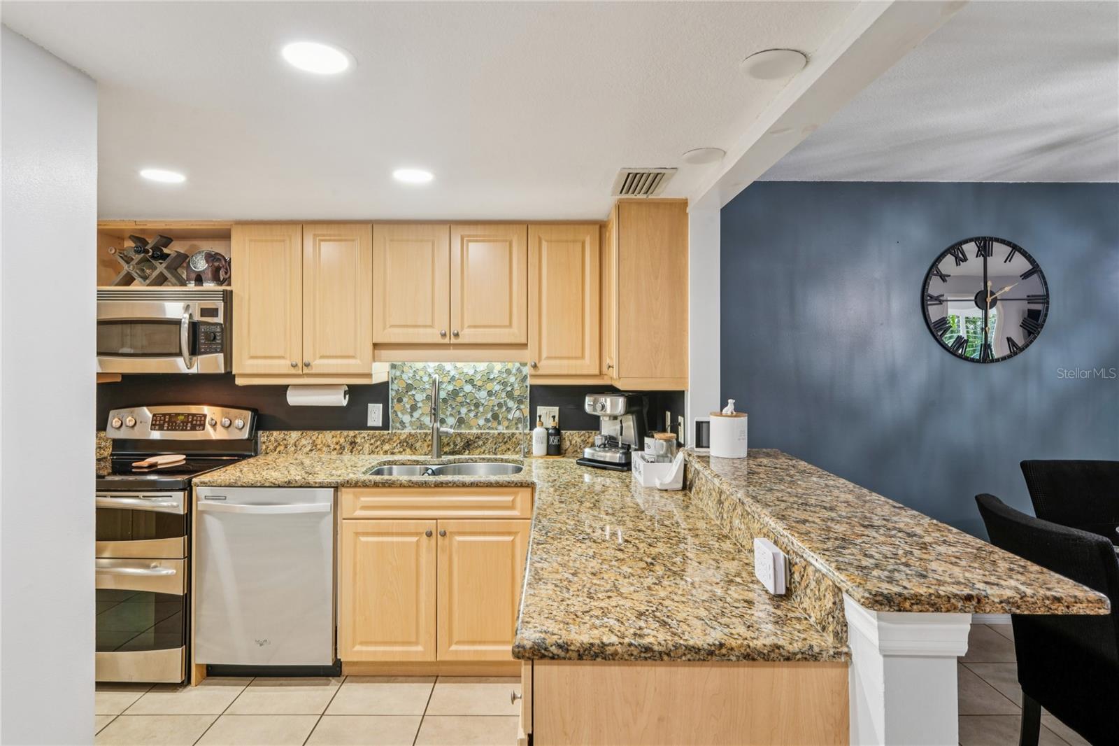 Image 10 of 46 For 3700 Osprey Avenue 102