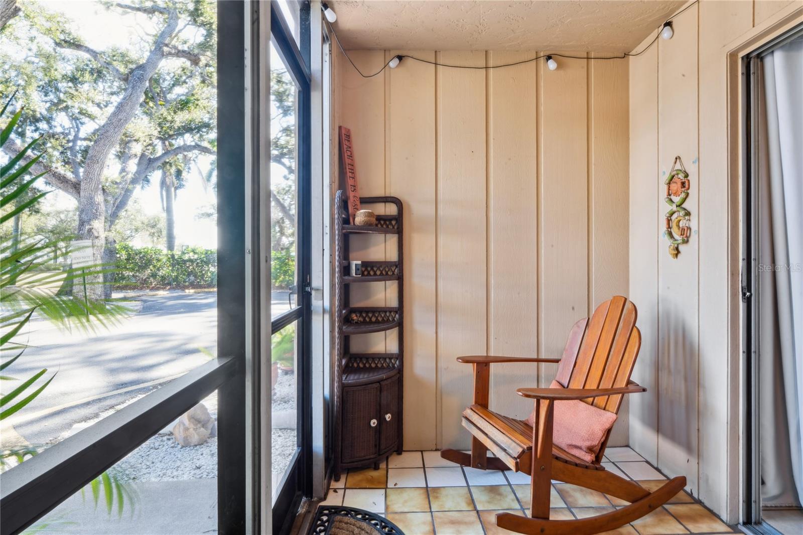 Image 31 of 46 For 3700 Osprey Avenue 102