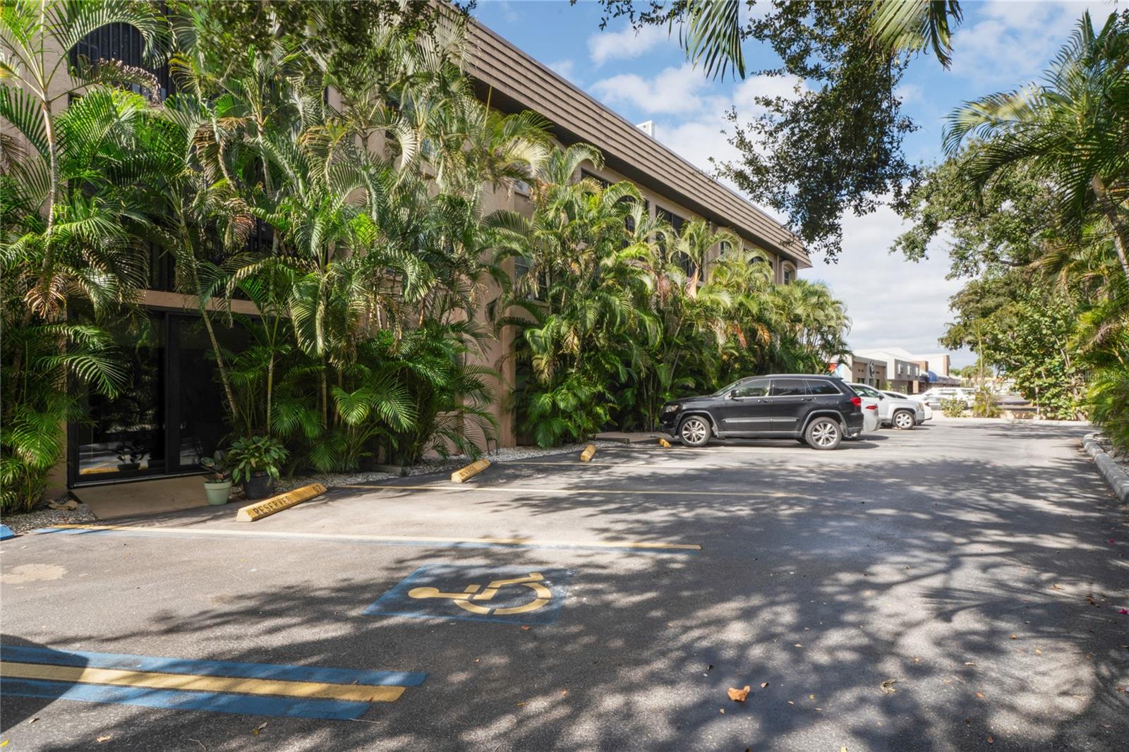 Image 35 of 46 For 3700 Osprey Avenue 102