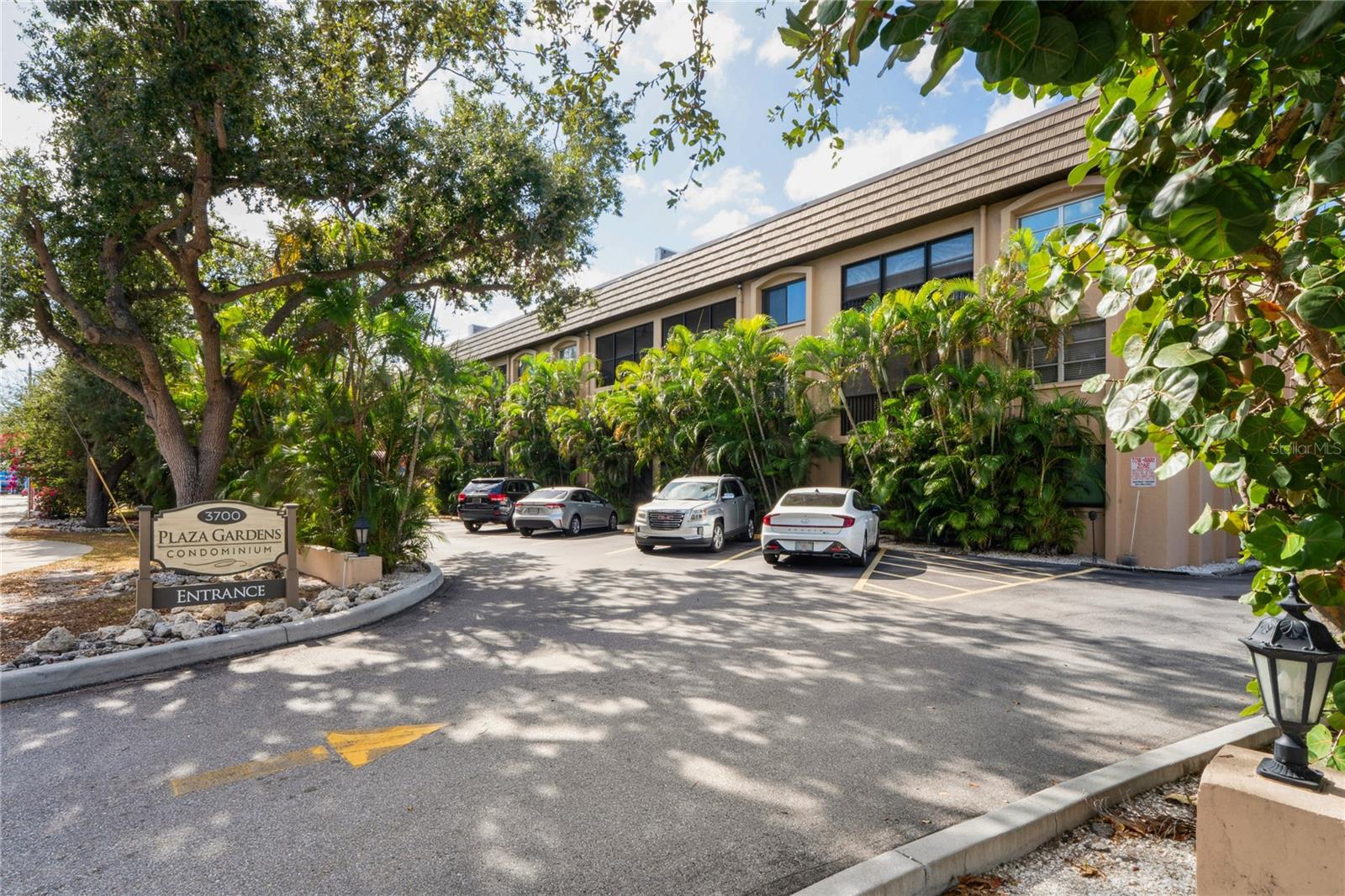 Image 37 of 46 For 3700 Osprey Avenue 102