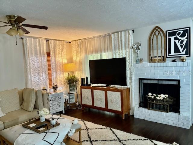 Image 11 of 22 For 5454 Saddlebrook Way 1