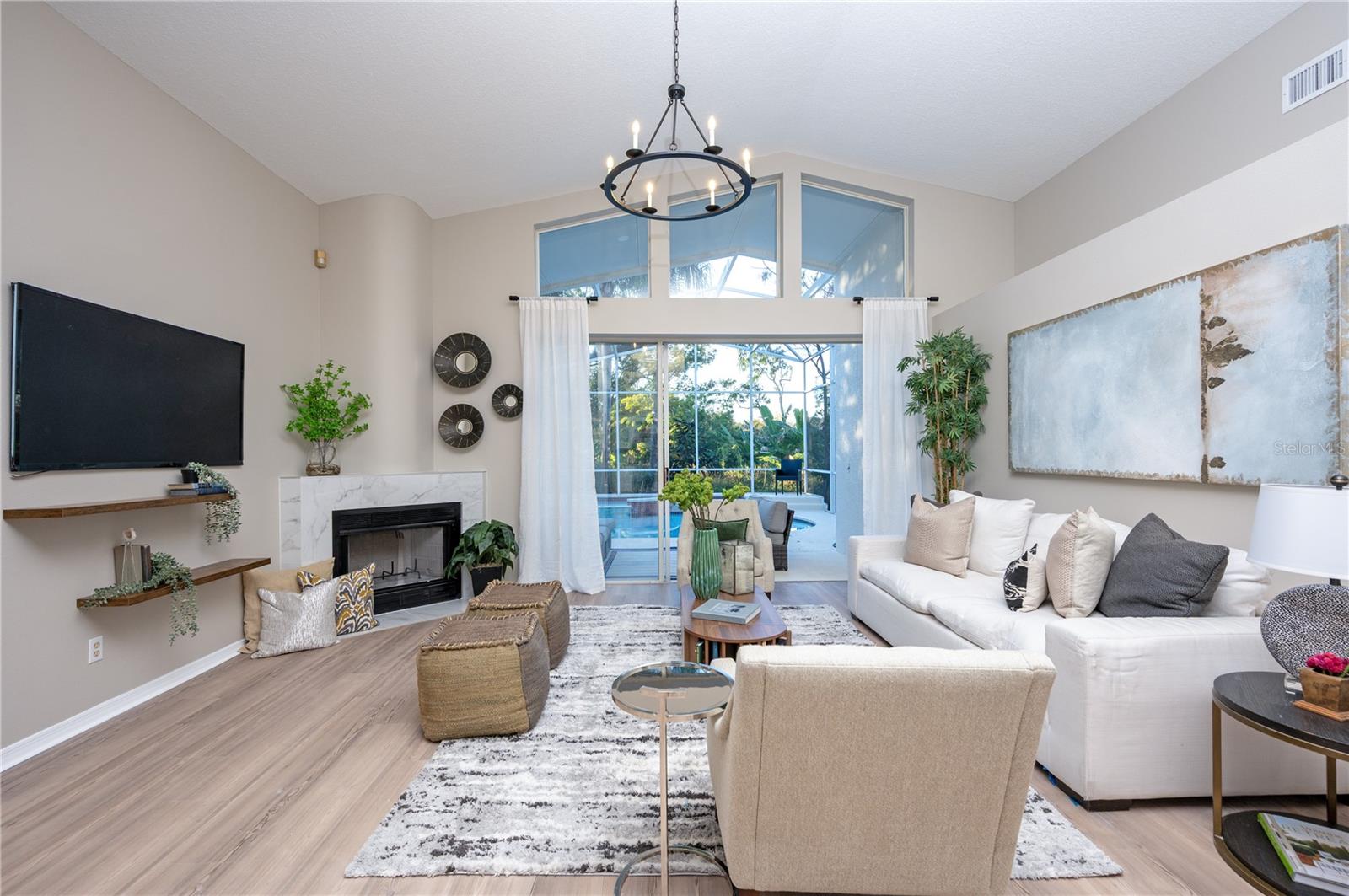 Image 2 of 20 For 15014 Arbor Hollow Drive