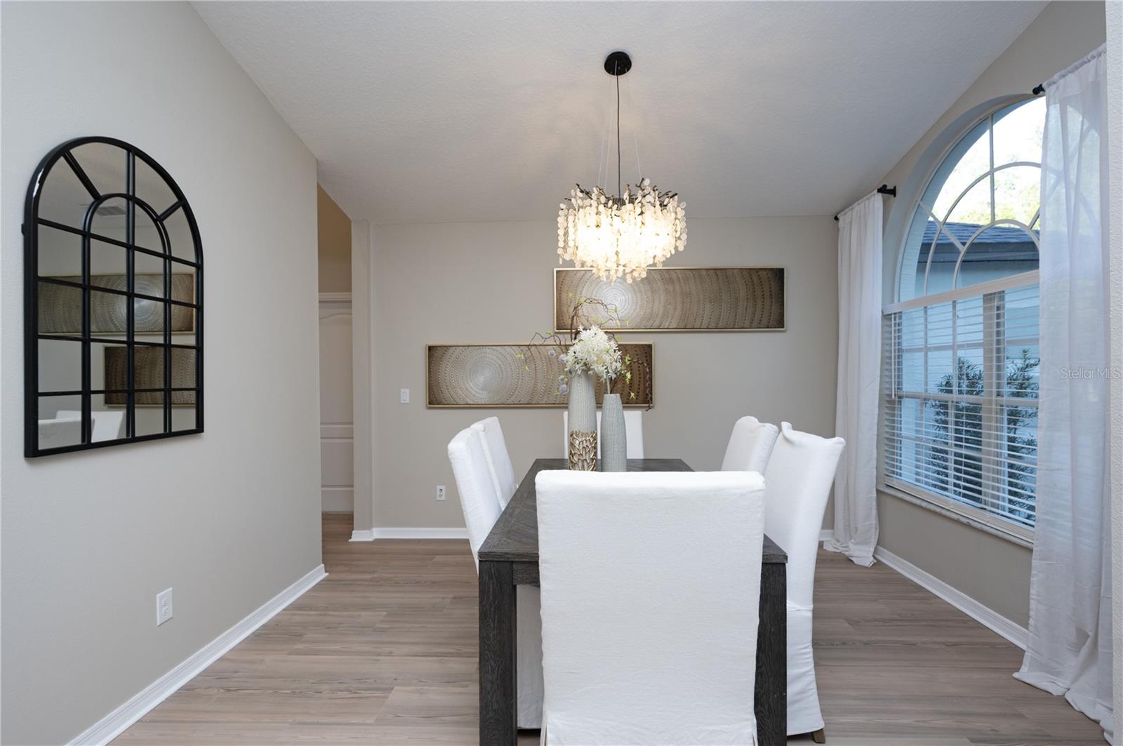 Image 6 of 20 For 15014 Arbor Hollow Drive