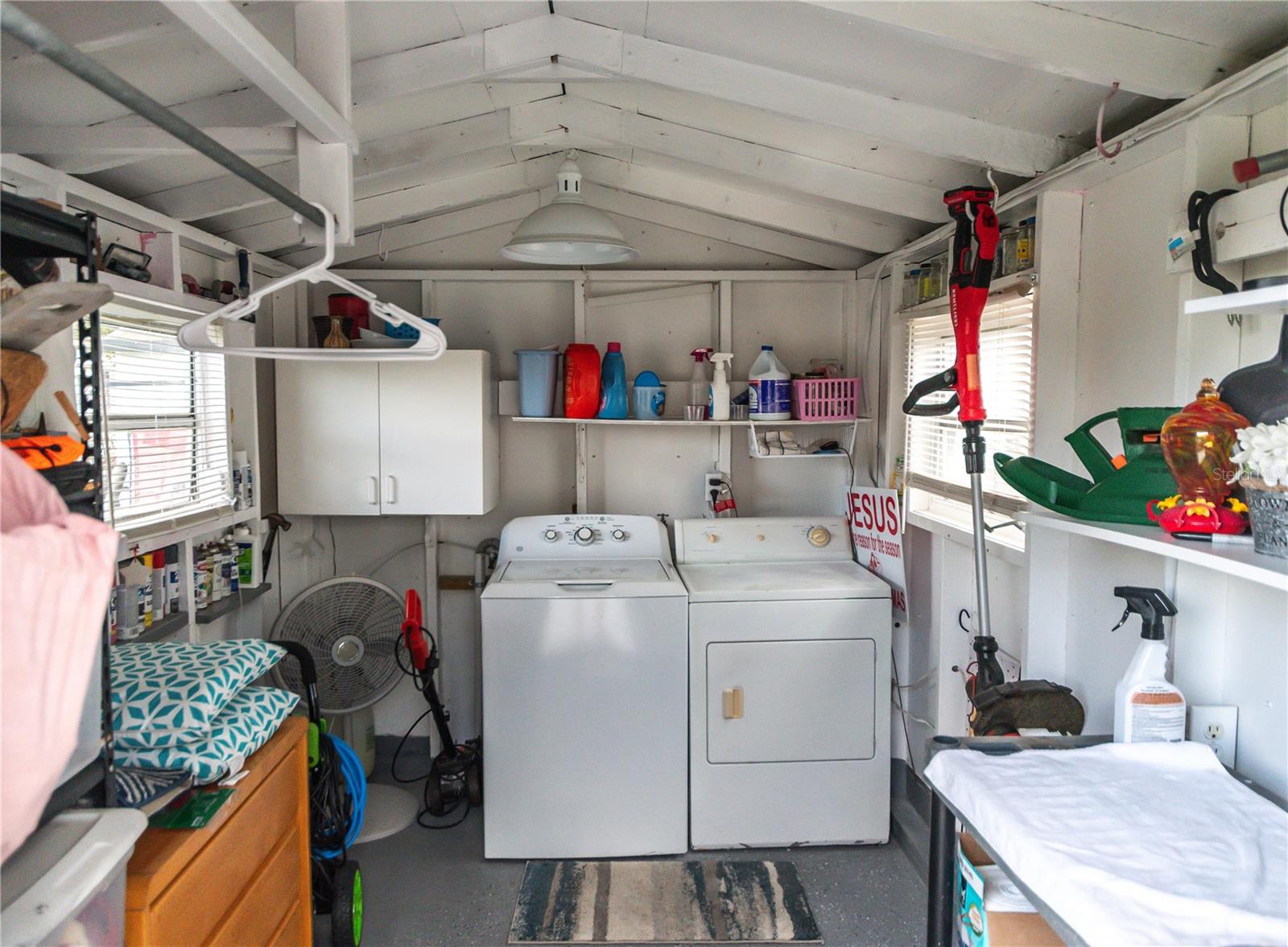 Image 32 of 40 For 37218 Sandra Avenue