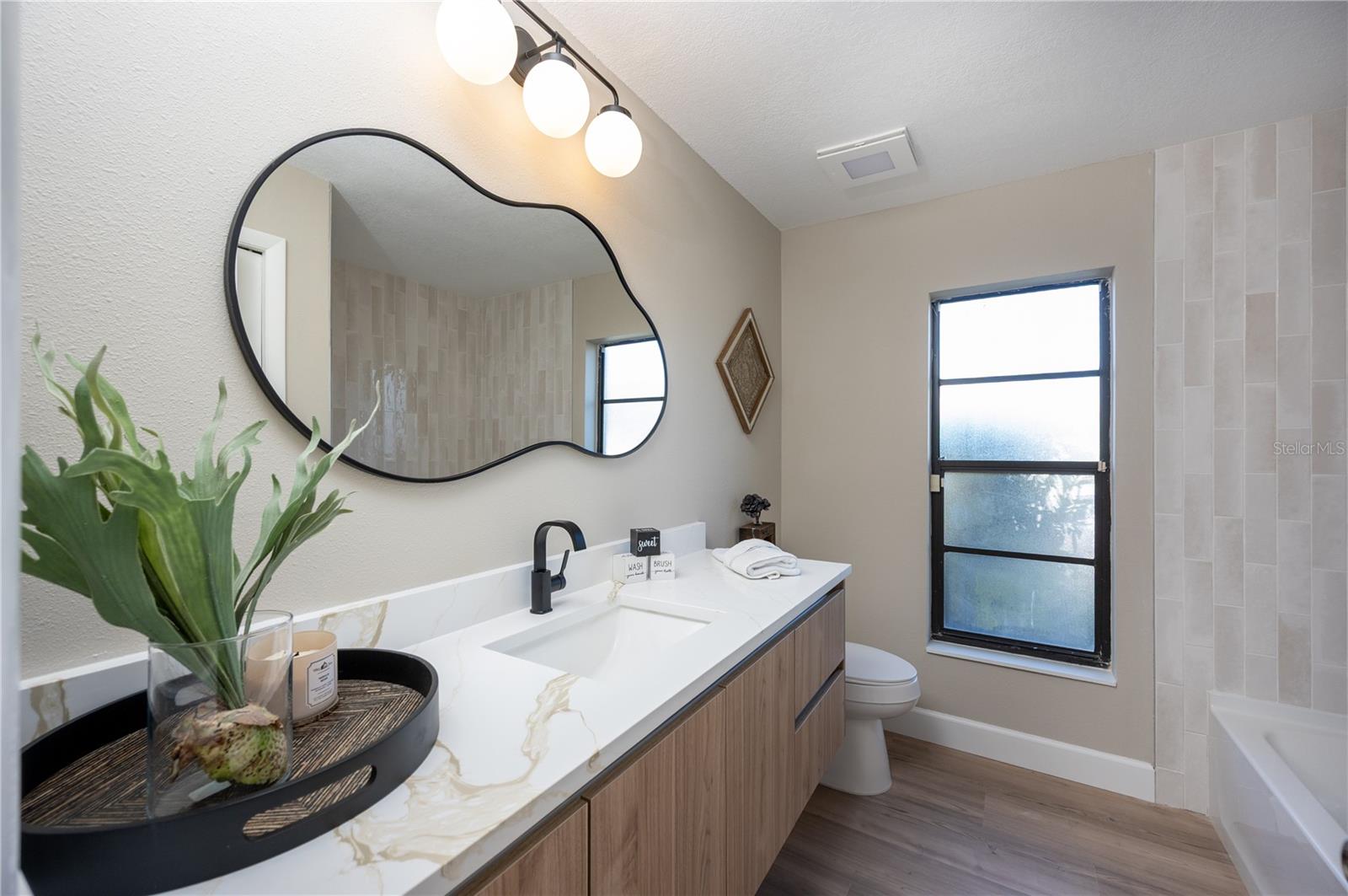 Image 22 of 30 For 13907 Wellesford Way