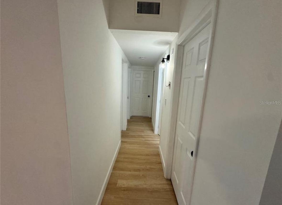 Image 4 of 9 For 26448 Eager Rd