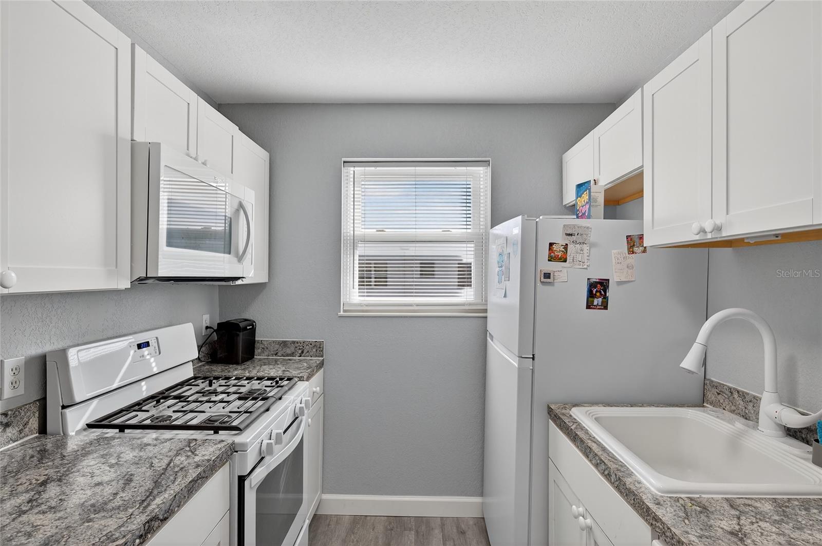 Image 14 of 41 For 5521 80th Street N 511