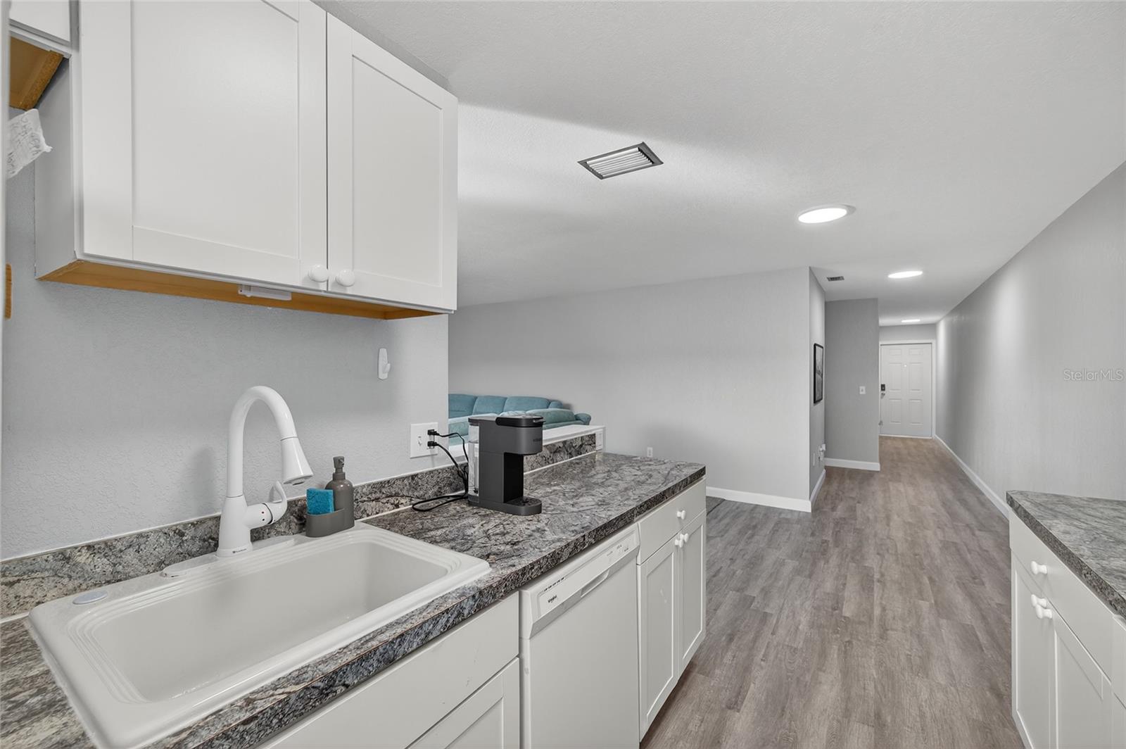 Image 15 of 41 For 5521 80th Street N 511