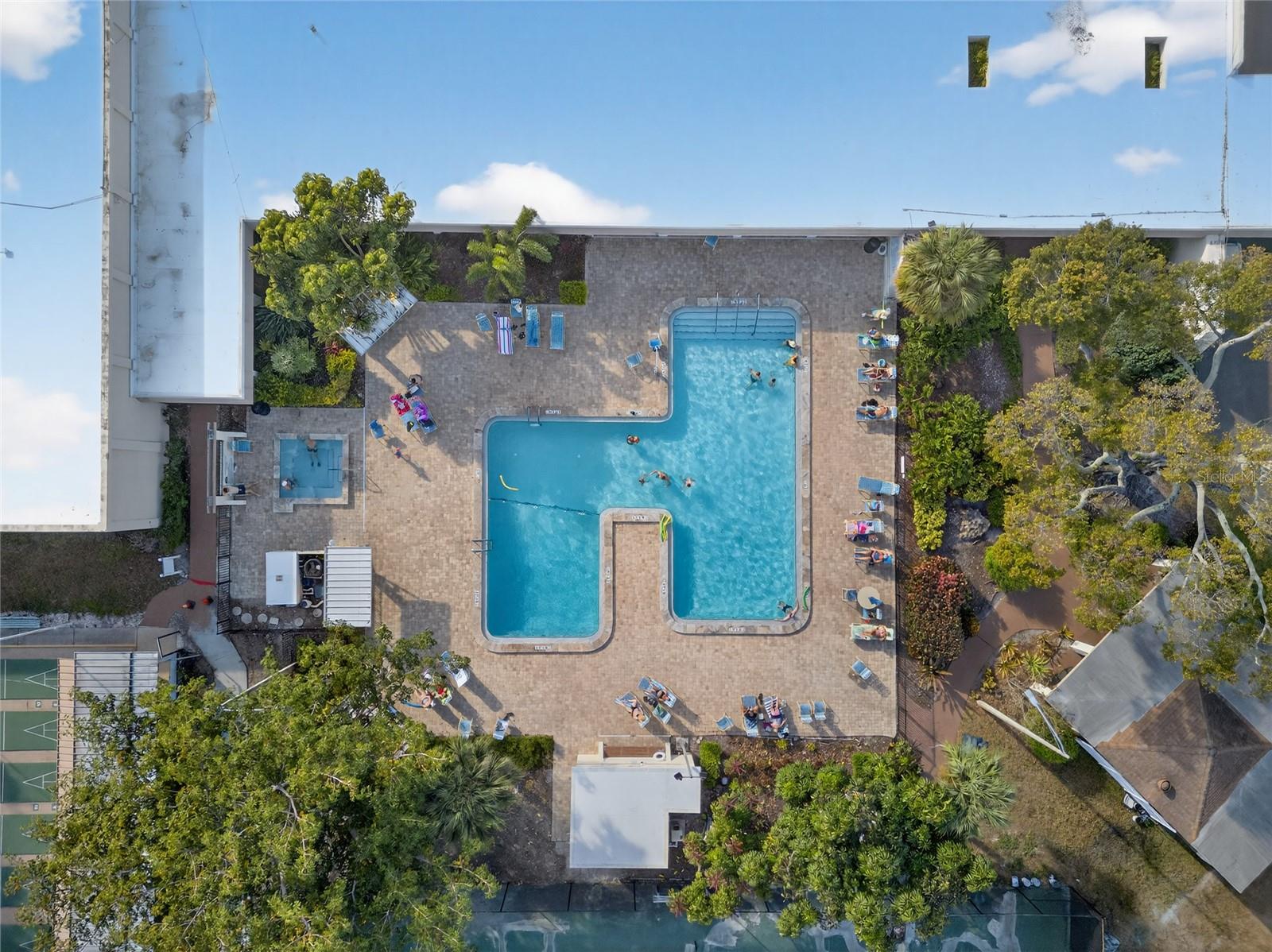 Image 39 of 41 For 5521 80th Street N 511