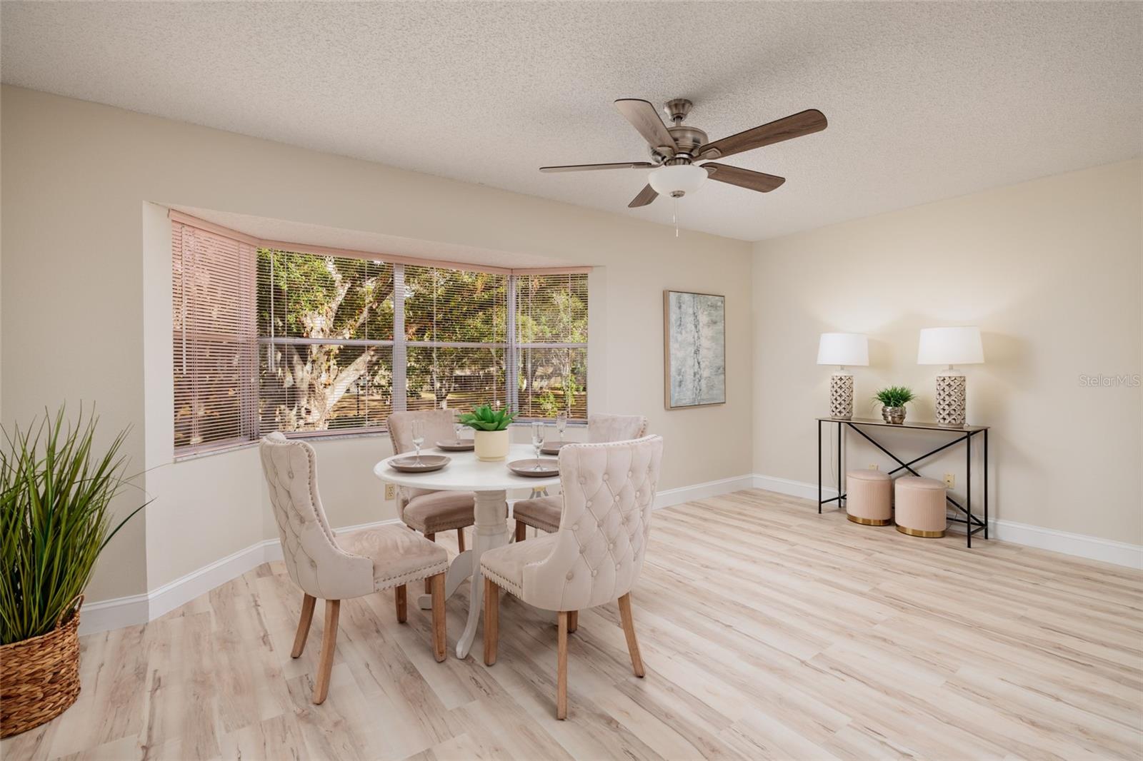 Image 10 of 61 For 2220 Spanish Drive 36