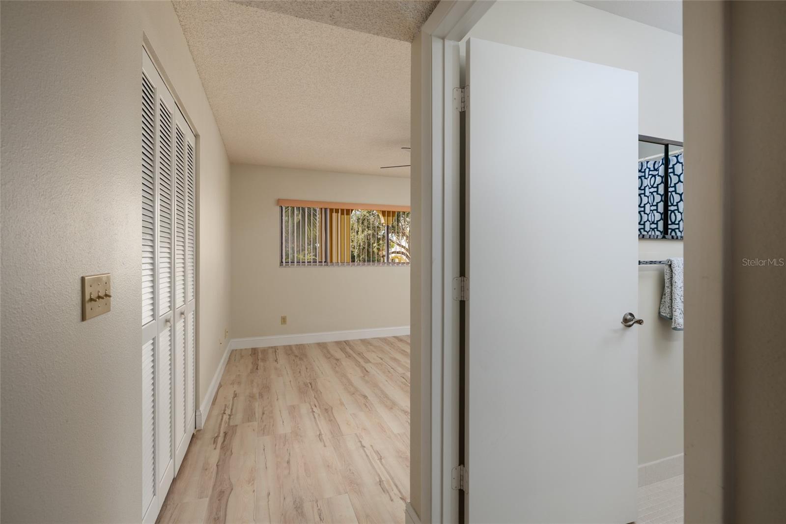 Image 13 of 61 For 2220 Spanish Drive 36