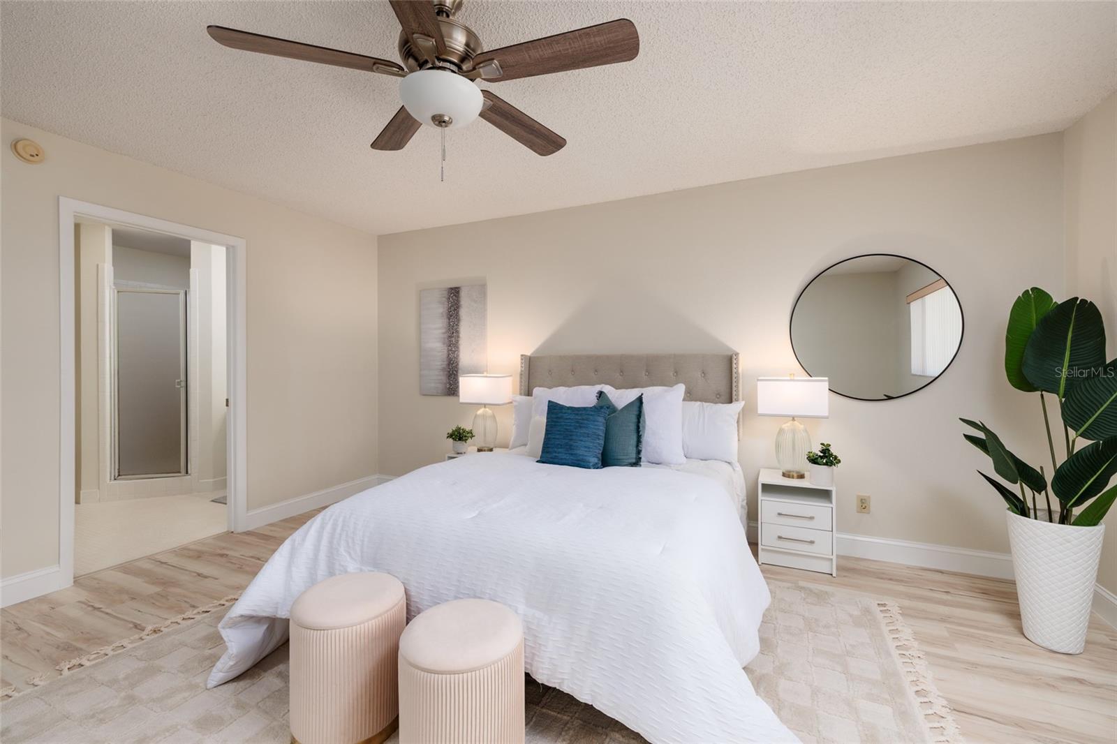 Image 15 of 61 For 2220 Spanish Drive 36