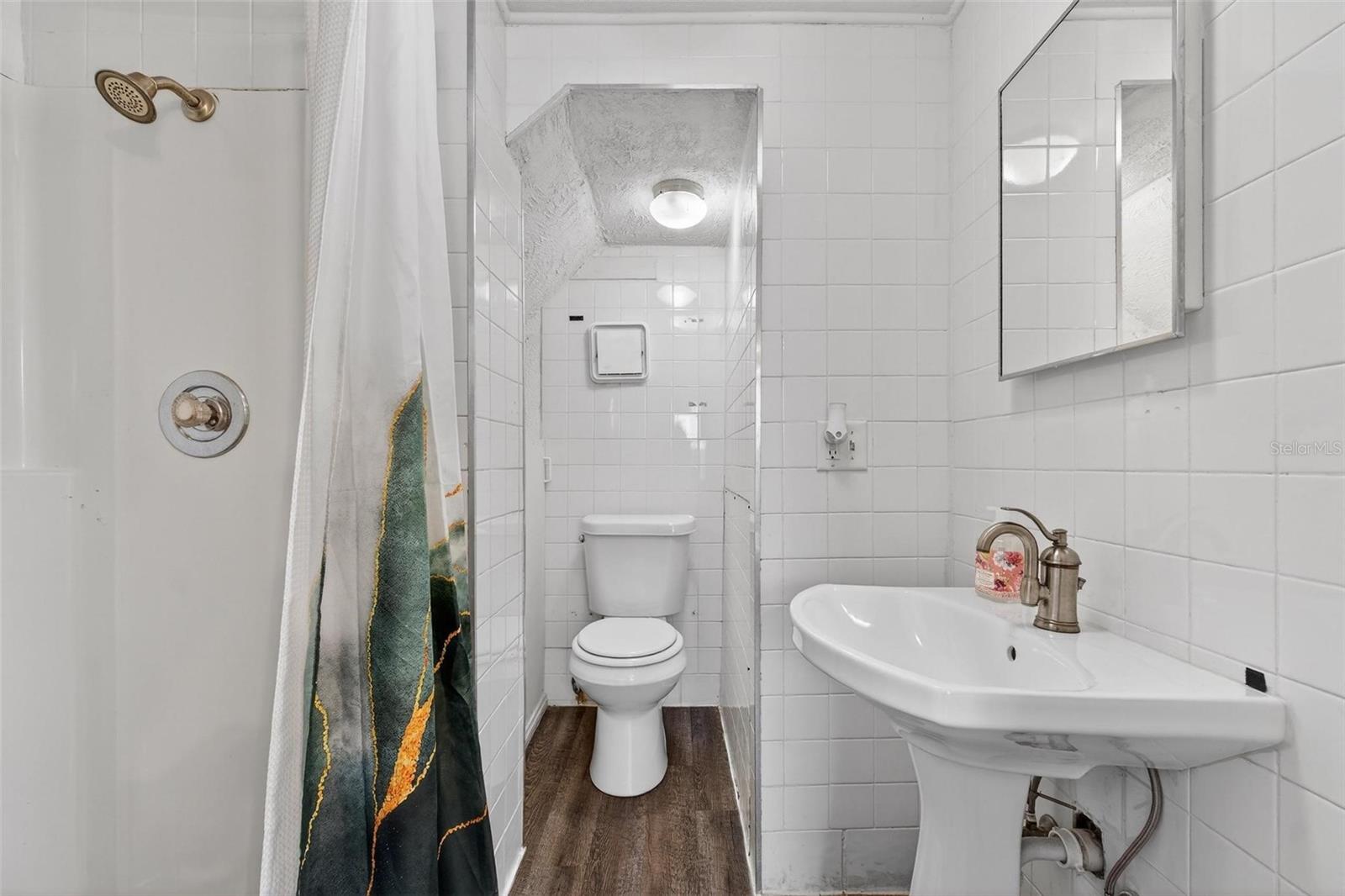 Image 12 of 25 For 2635 14th Avenue N